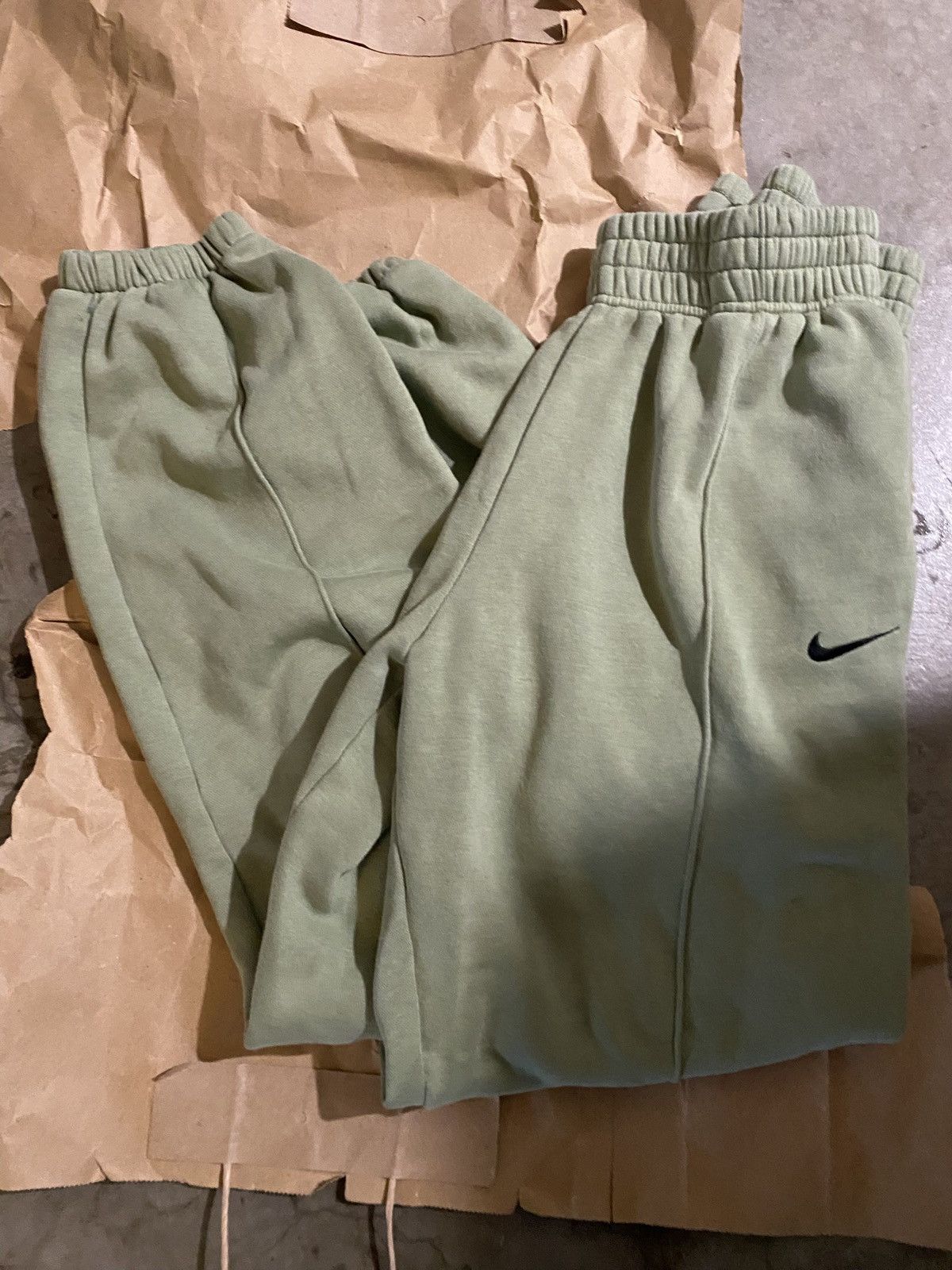 Nike Nike Small Sweatpants Size US 32 / EU 48 - 1 Thumbnail