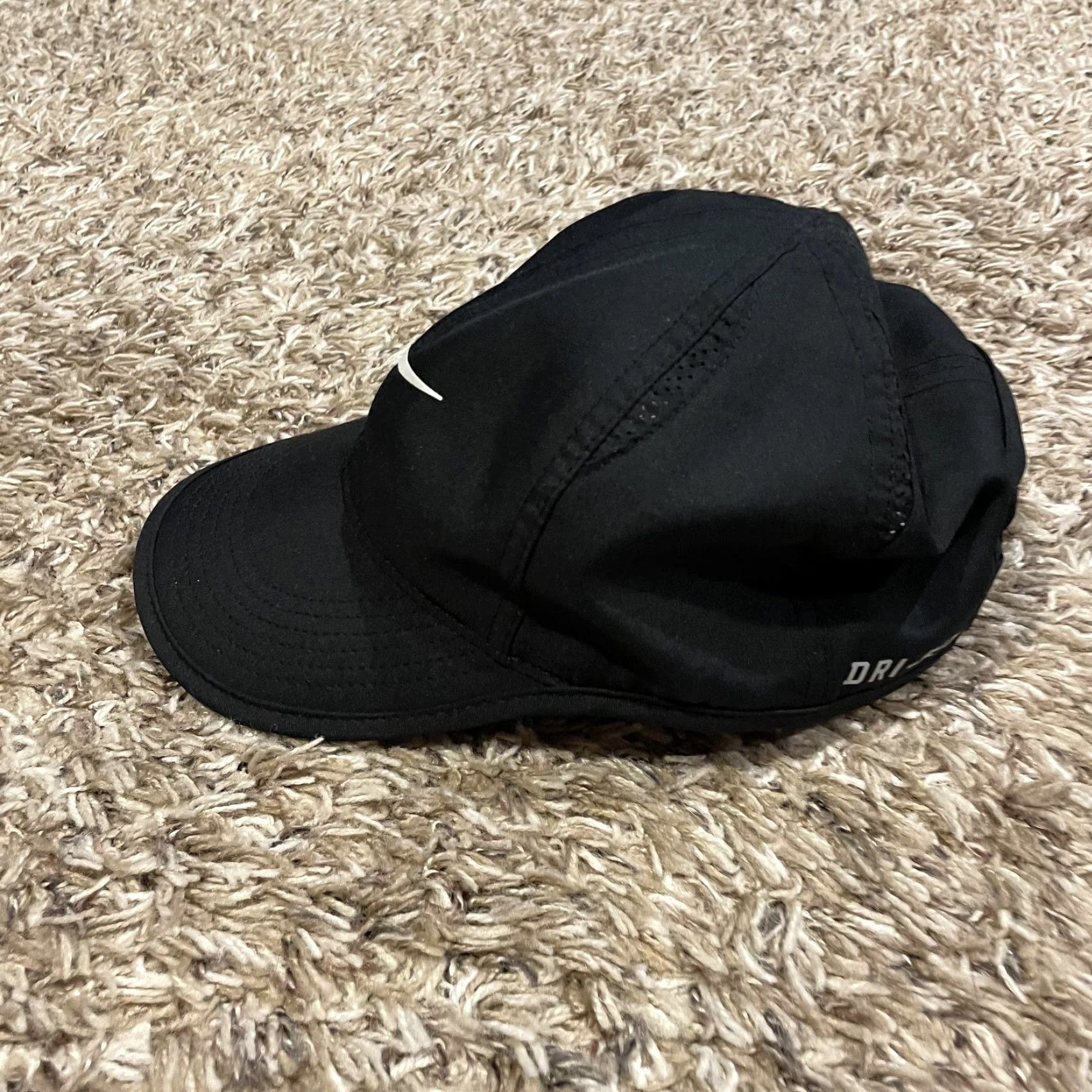 Nike Nike Featherlight Hat Strap Back Black Dri-FIT Running Lightweight Mens One Size Cap Size ONE SIZE - 3 Thumbnail