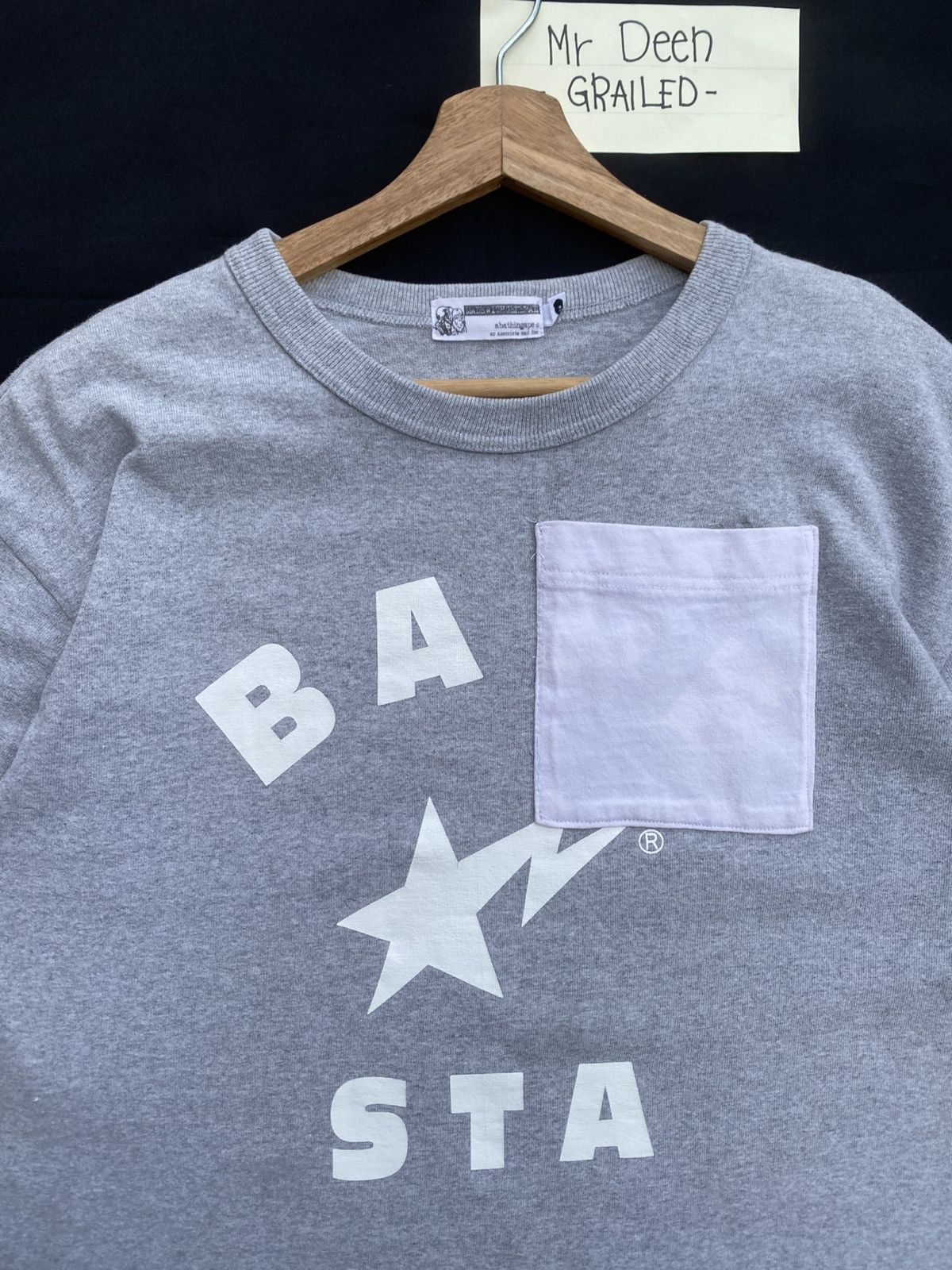 Bape Rare Vintage BAPESTA Single Pocket Tshirt Size US L / EU 52-54 / 3 - 8 Thumbnail