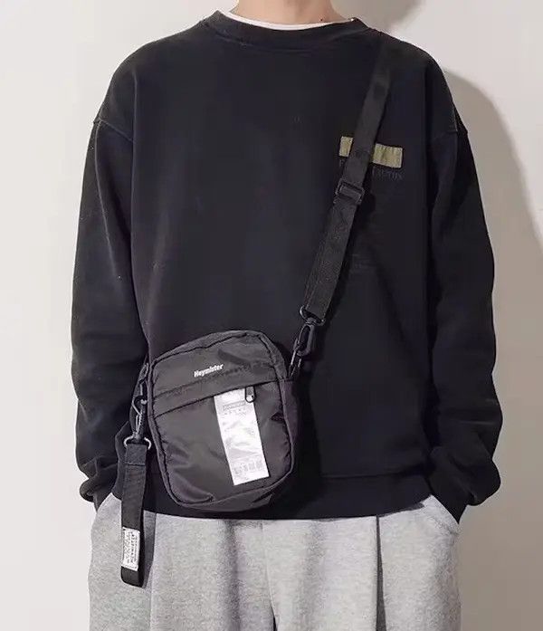 image of Fashion Y2K Small Sling Bag Pouch Bag in Black, Men's