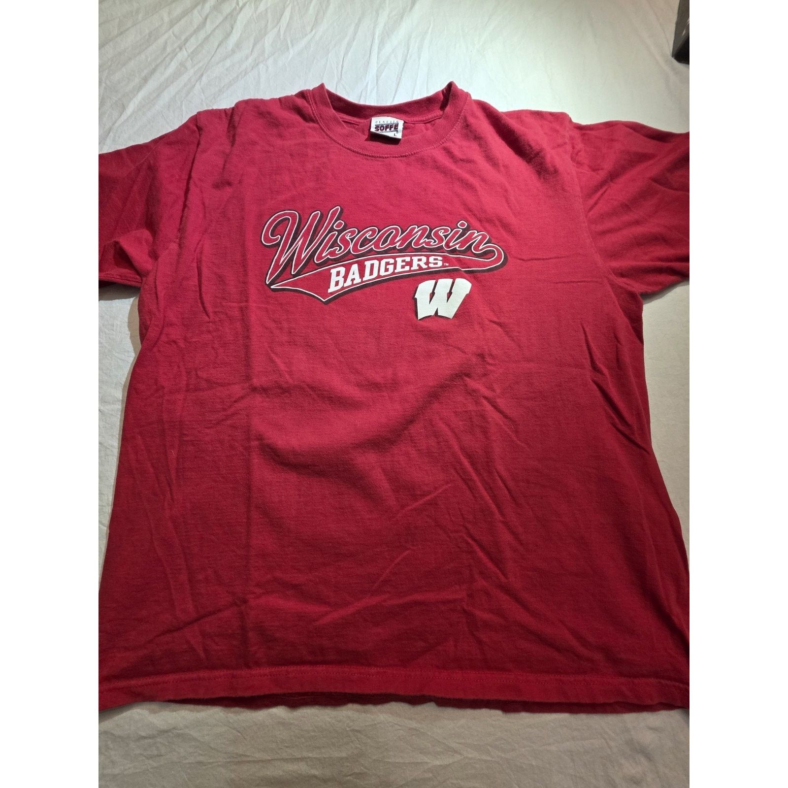 Other Wisconsin Badgers Soffe Men's Red Size Large Short Sleeve Size 40 - 1 Thumbnail
