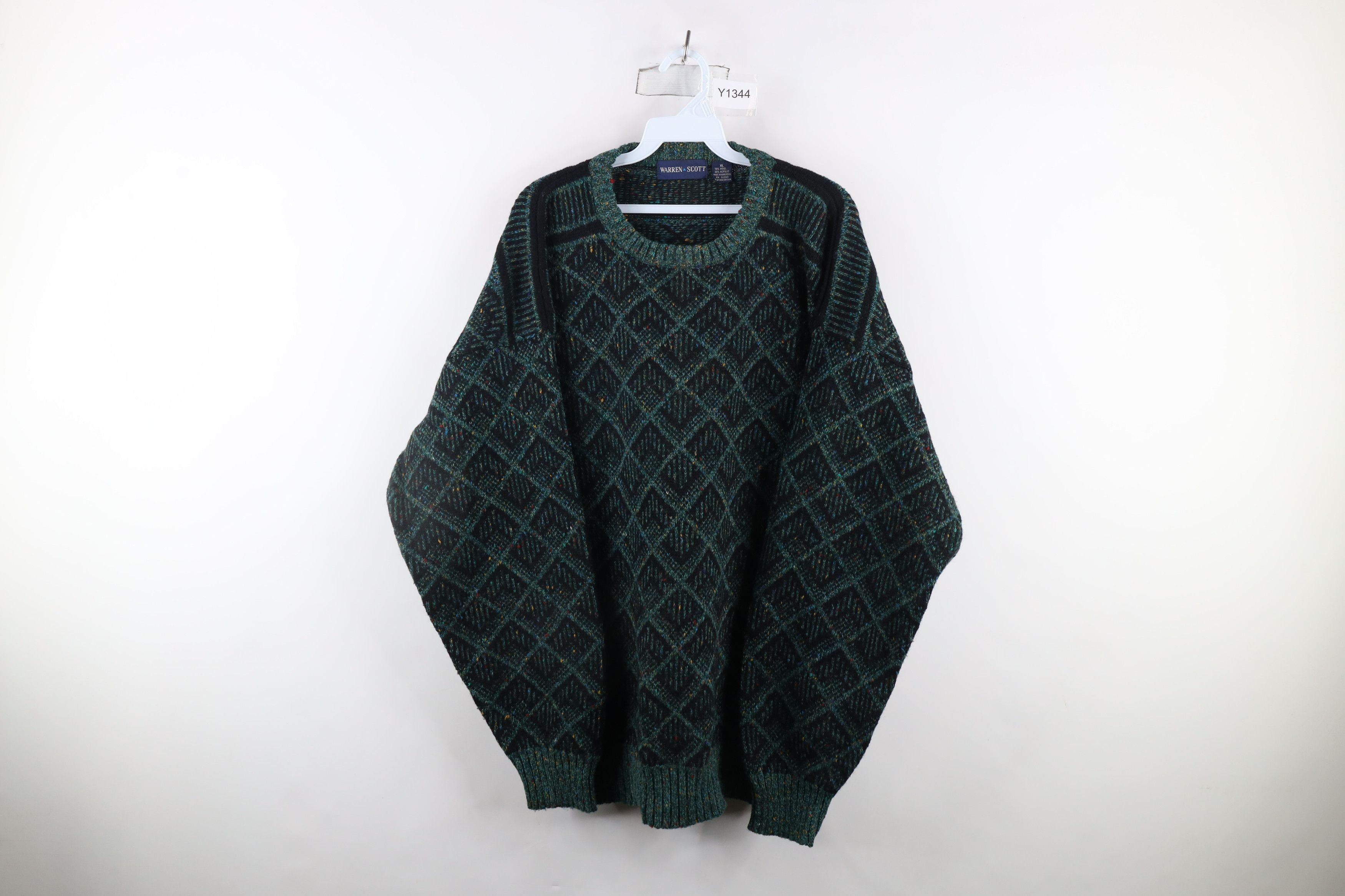 Vintage Vintage 90s Streetwear Knit Rainbow Fleck Diamond Sweater Size US XL / EU 56 / 4 - 1 Thumbnail