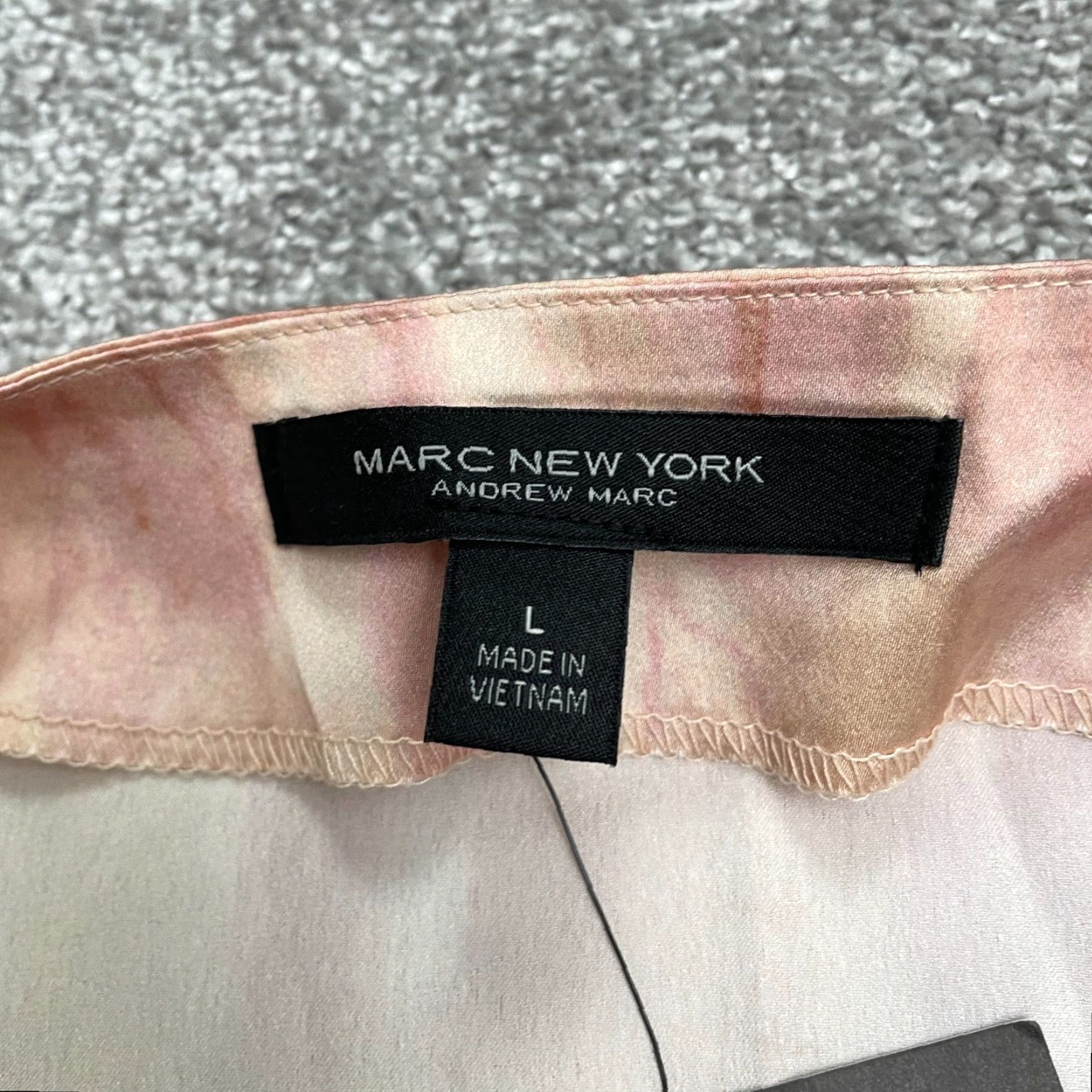 Andrew Marc Andrew Marc Blouse Womens Large Peach Tie-Dye V-Neck Casual NWT Size L / US 10 / IT 46 - 6 Thumbnail