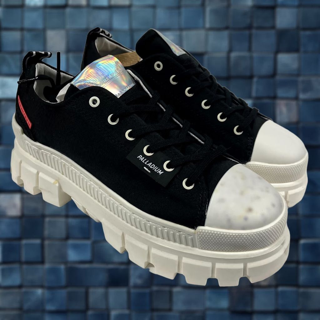 Palladium Palladium Boot Womens 10 Black Marshmallow Chunky Sole 97 Lo TX Platform Round Toe Shameless Sized US 10 Shoes Women Size US 10 / IT 40 - 1 Thumbnail