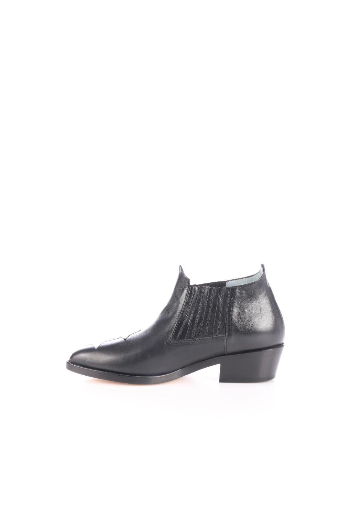 Chiara Ferragni Leather Ankle Boots Star Patches Size US 7 / IT 37 - 3 Thumbnail