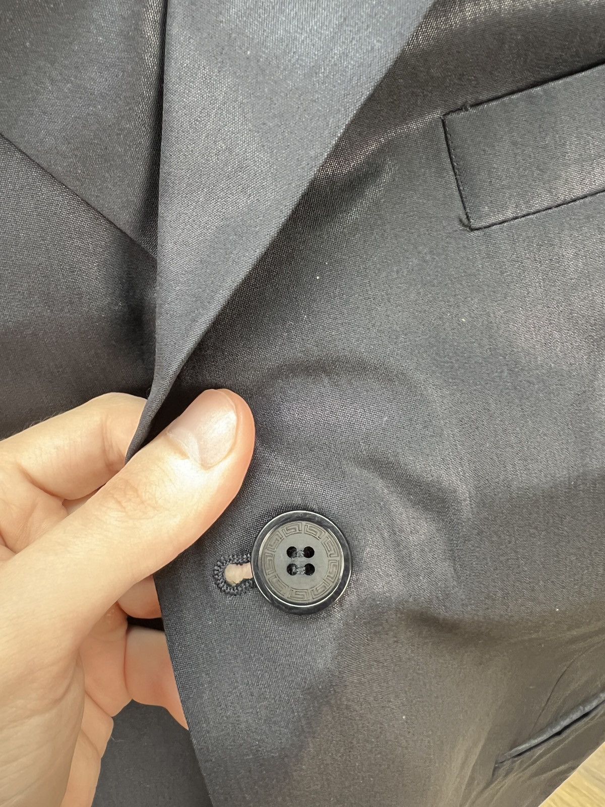 Versace Vintage Versace Classic V2 Navy Blazer Jacket Men’s 3-Button Size 52R - 5 Thumbnail