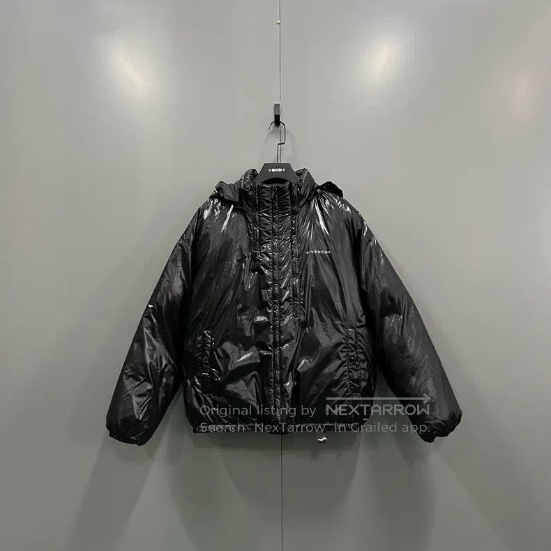 Givenchy Givenchy Size52 Black Small Logo Hooded Down Jacket Size 52 Size US M / EU 48-50 / 2 - 1 Thumbnail