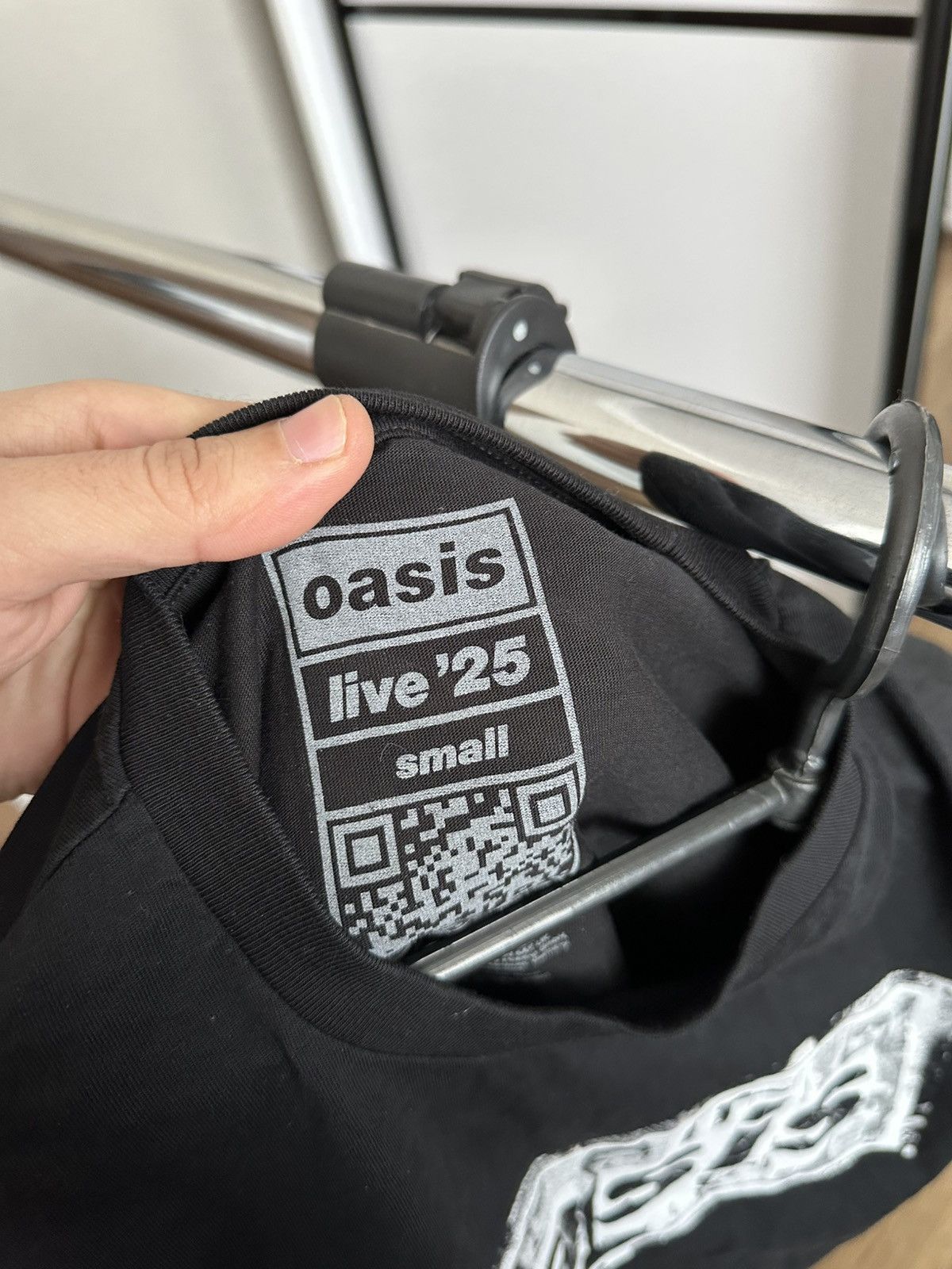 Band Tees Oasis Live 25 Band Tour T-Shirt Tee Vintage Size US S / EU 44-46 / 1 - 9 Thumbnail