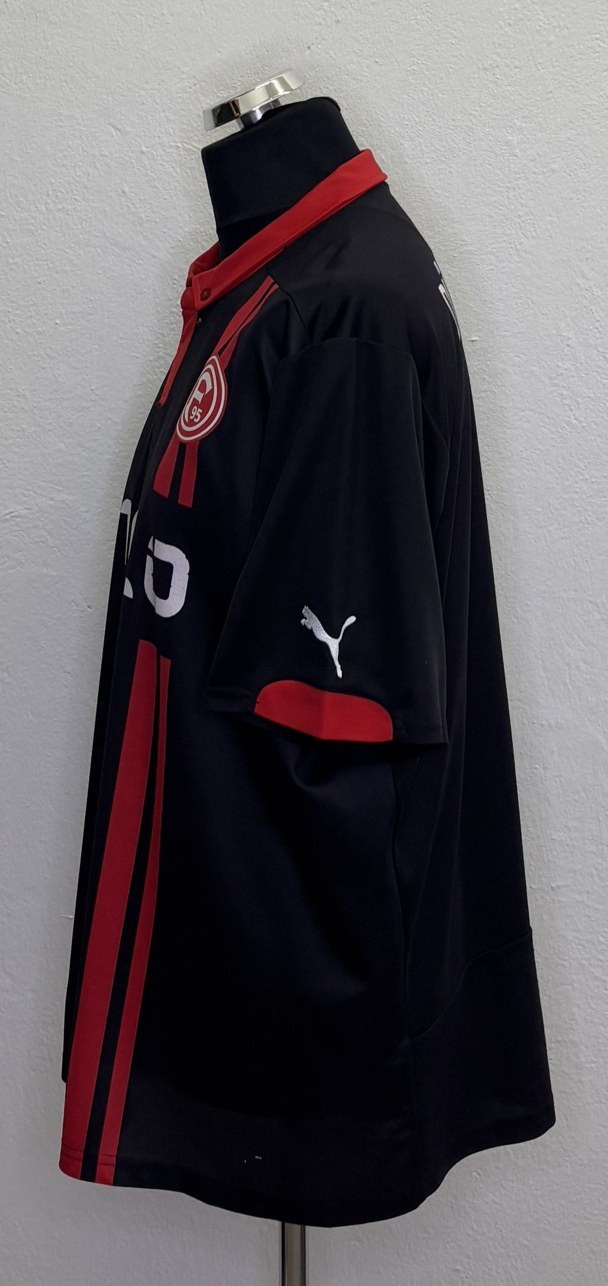 Puma Fortuna Dusseldorf 2014-2015 Puma Football Jersey Size XXL Size US XXL / EU 58 / 5 - 3 Thumbnail