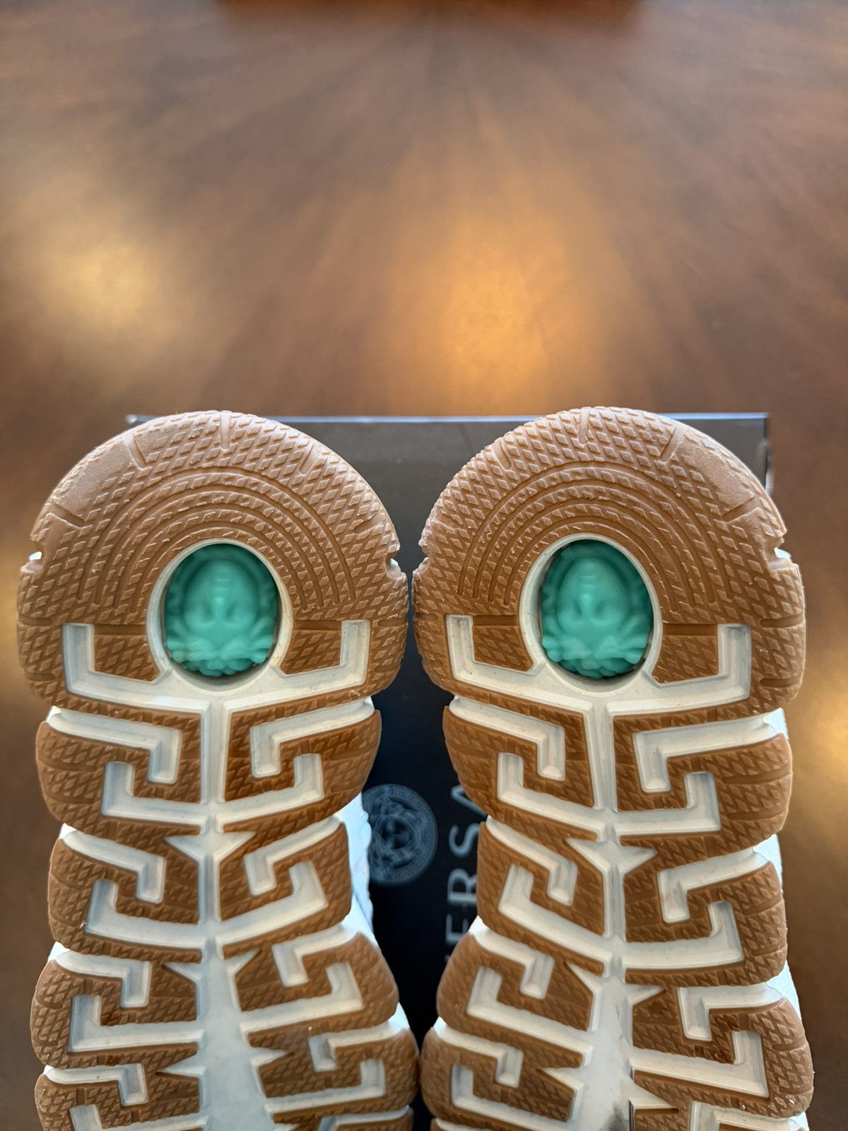 Versace Versace Trigreca Size 10 LIKE NEW Size US 10 / EU 43 - 8 Thumbnail
