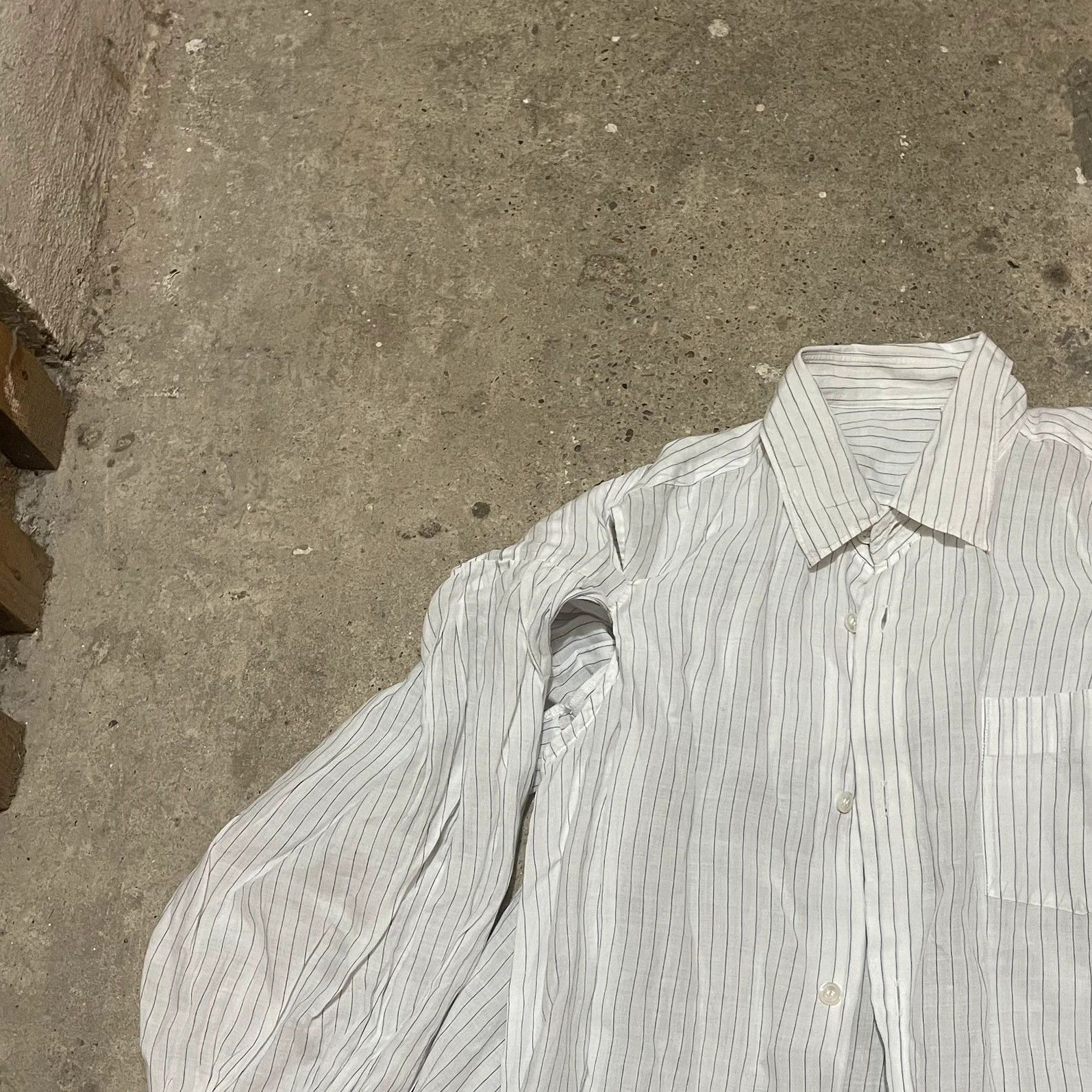 Comme des Garcons Comme des Graçons tao deconstructed shirt 2007 Size L / US 10 / IT 46 - 5 Thumbnail