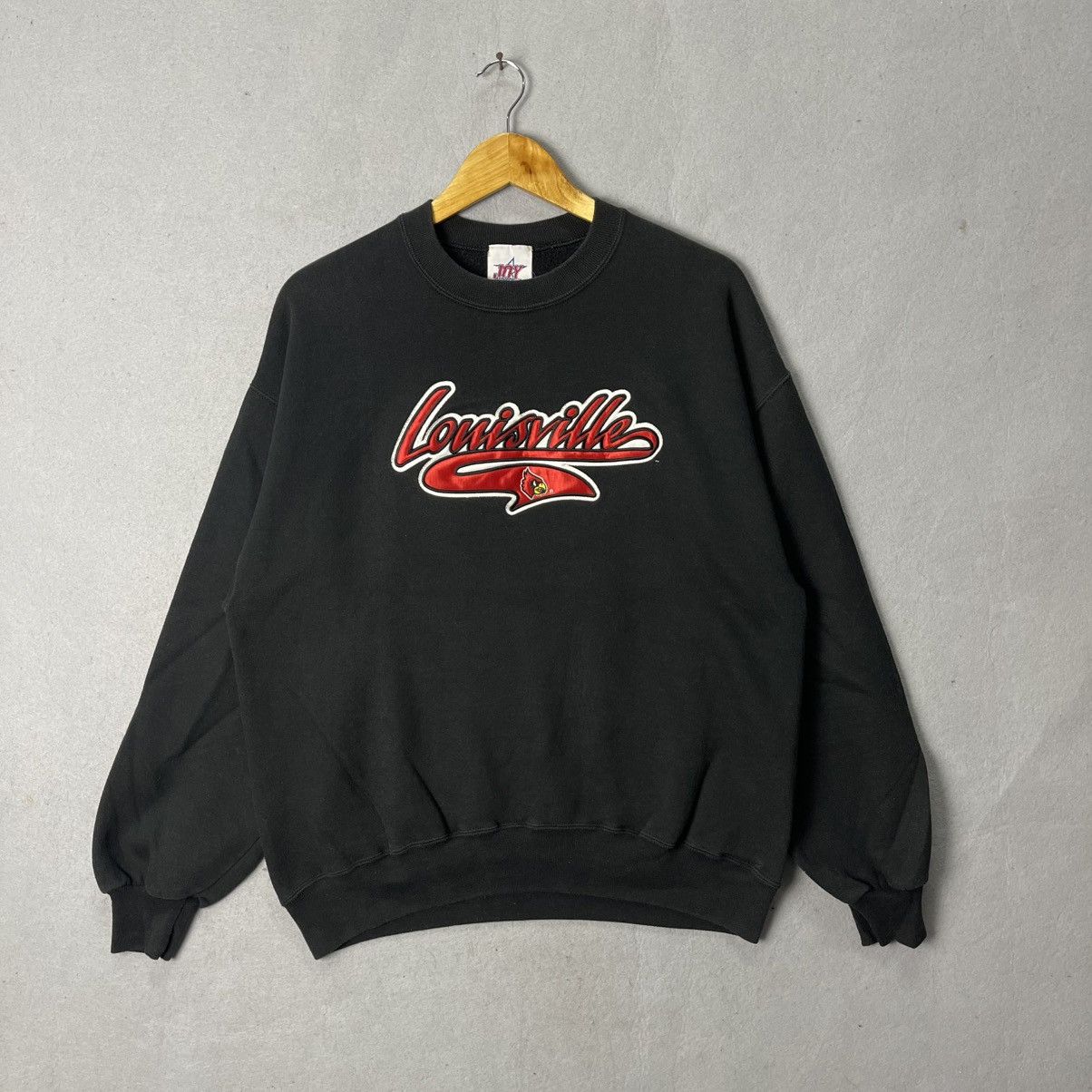 Vintage Vintage Louisville Cardinals Crewneck Sweatshirt Size US L / EU 52-54 / 3 - 1 Thumbnail