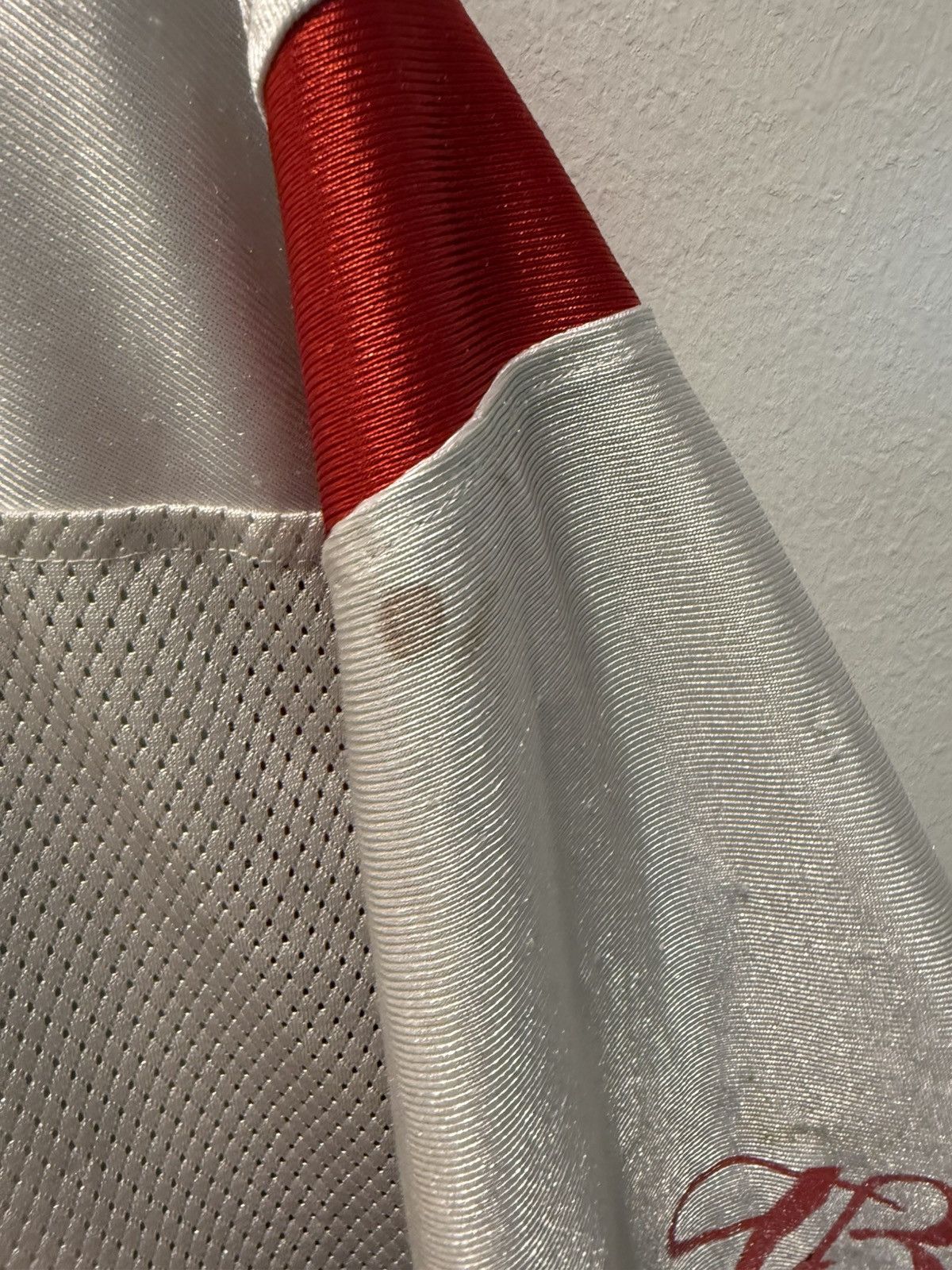 NASCAR THRASHED DALE JR BUDWEISER JERSEY Size US L / EU 52-54 / 3 - 4 Thumbnail