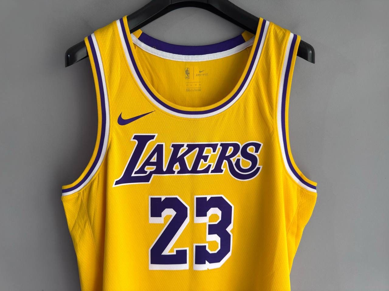 Nike Nike Los Angeles Lakers NBA Basketball Jersey #23 JAMES, XL Size US XL / EU 56 / 4 - 3 Thumbnail