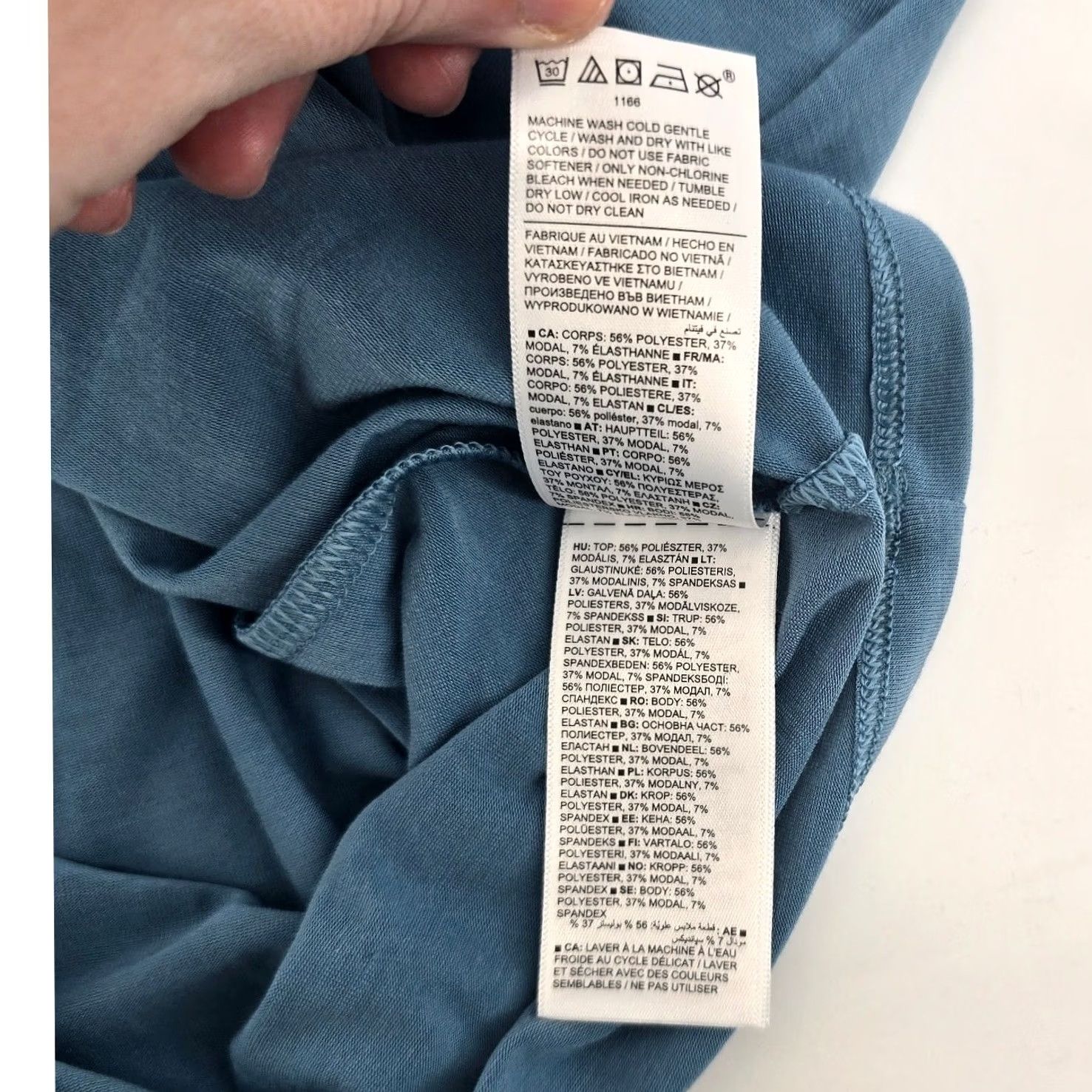 Athleta Athleta Top Womens Medium Blue Boat Neck Keyhole Back 3/4 Sleeve Relaxed Fit Size M / US 6-8 / IT 42-44 - 5 Thumbnail