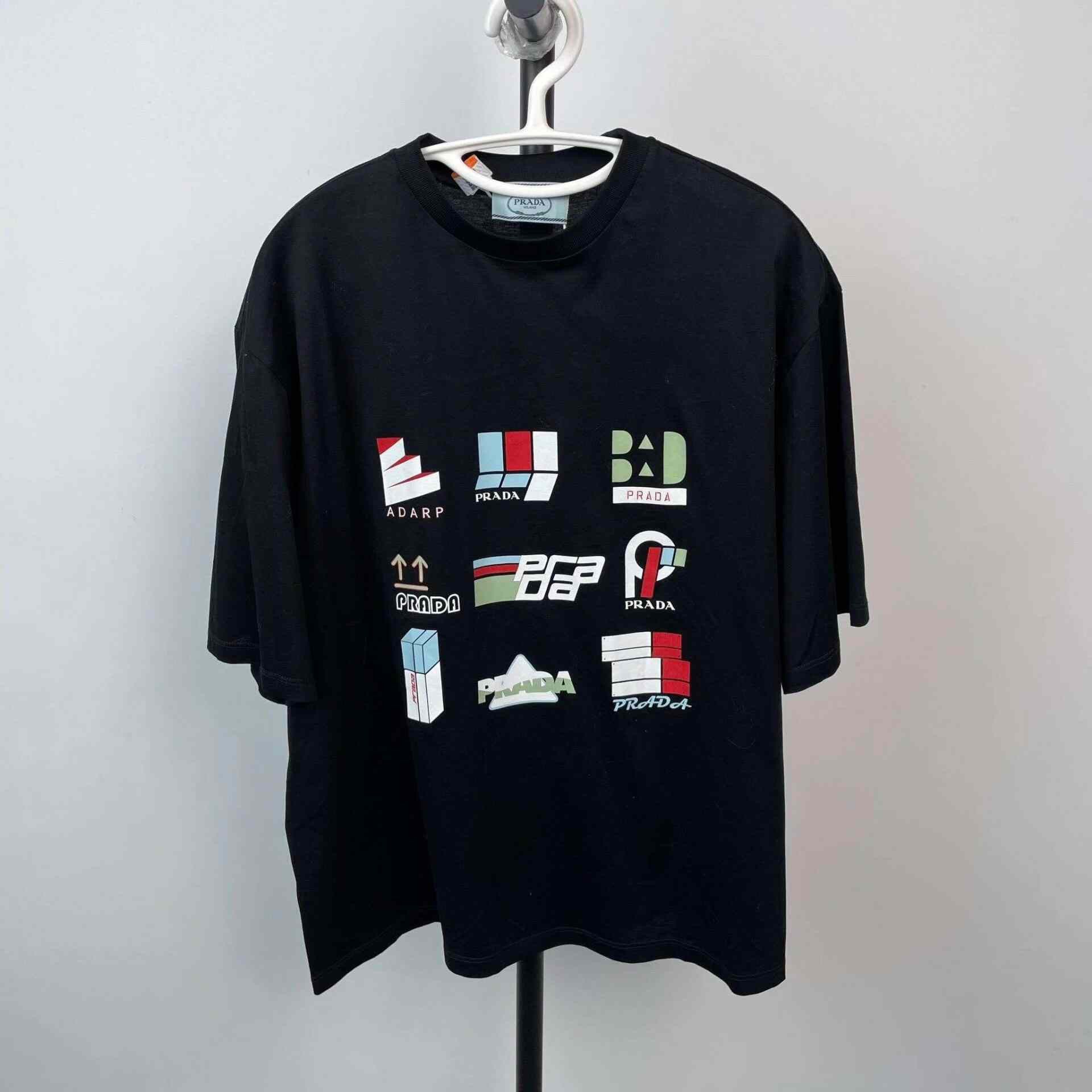 Prada Prada Printed Black T-Shirt S Women Size S / US 4 / IT 40 - 1 Thumbnail