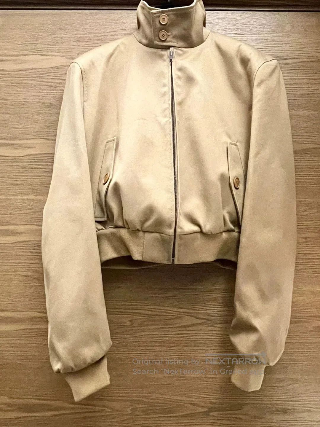 Balenciaga Beige Crop Bomber Jacket Size M. Size US M / EU 48-50 / 2 - 1 Thumbnail