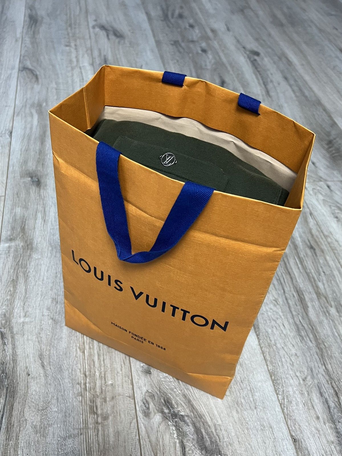 Louis Vuitton LOUIS VUITTON Sweatsuit LV Logo Cotton Zip Hoodie/Pants Set Size US M / EU 48-50 / 2 - 17 Thumbnail