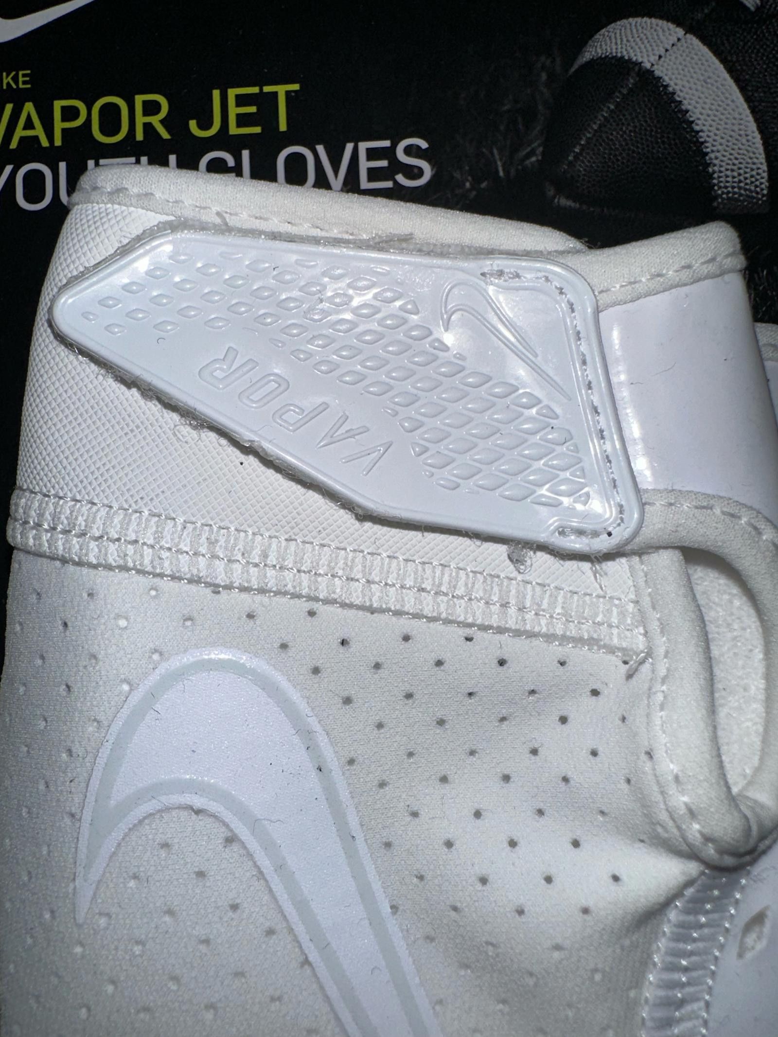 Nike Nike Vapor Jet 6.0 Youth Football Triple White Gloves Size ONE SIZE - 4 Thumbnail