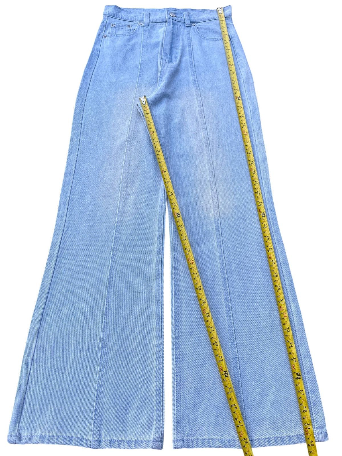 Japanese Brand Vintage Japanese Brand Front Seam Light Blue Wash Flare Jean Size 26" / US 2 / IT 38 - 7 Thumbnail