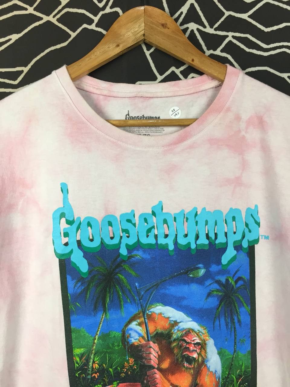 Vintage Goosebumps The Abominable Snowman of Pasadena Cover Art Tee Size US XL / EU 56 / 4 - 3 Thumbnail