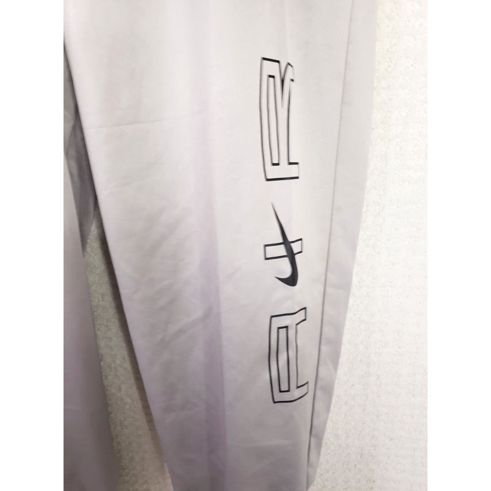 Nike Nike Sportswear Joggers Pants 2XL Mens Gray New With Tags Regular Slim Tapered Zip Pocket Swoosh Nike Air Size US 39 - 6 Thumbnail