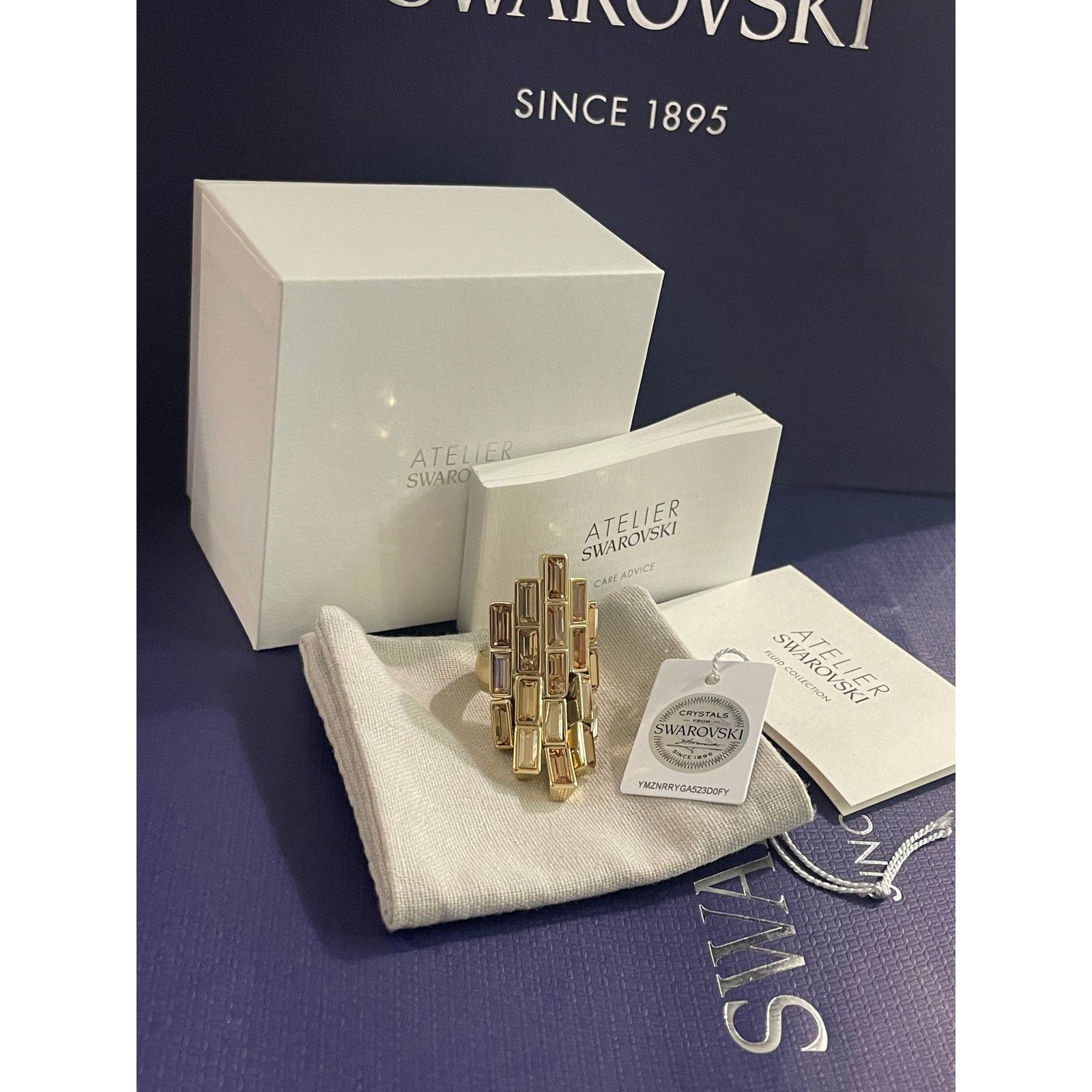 Swarovski Swarovski Atelier Fluid Azzurro Ring Golden Size 6/52 Size ONE SIZE - 10 Thumbnail
