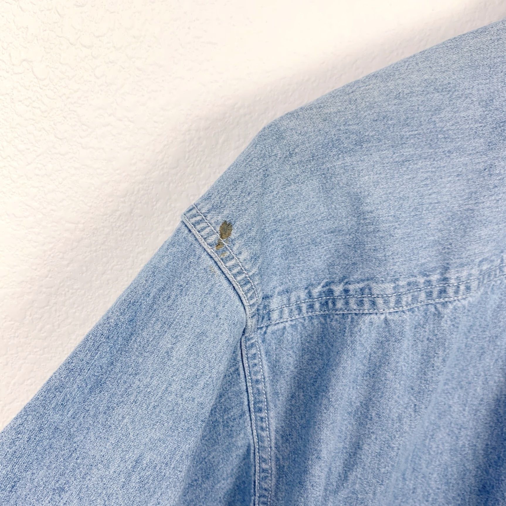 Perry Ellis Vintage Perry Ellis Denim Button-Up Shirt Solid Cotton Medium Blue Men's Button-Down Collar Long Sleeve Regular Denim Shirt Size US M / EU 48-50 / 2 - 7 Thumbnail