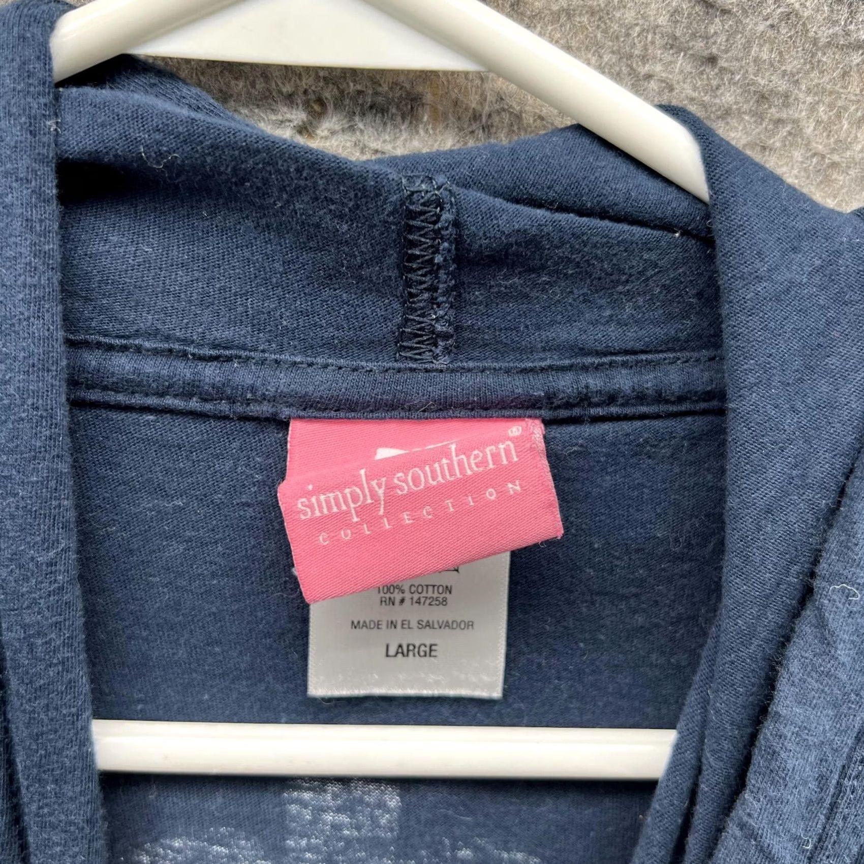 Vintage Simply Southern Shirt Mens L Blue Sweater Men Large Adult Navy Sweatshirt Pullover Hooded Size US L / EU 52-54 / 3 - 7 Thumbnail