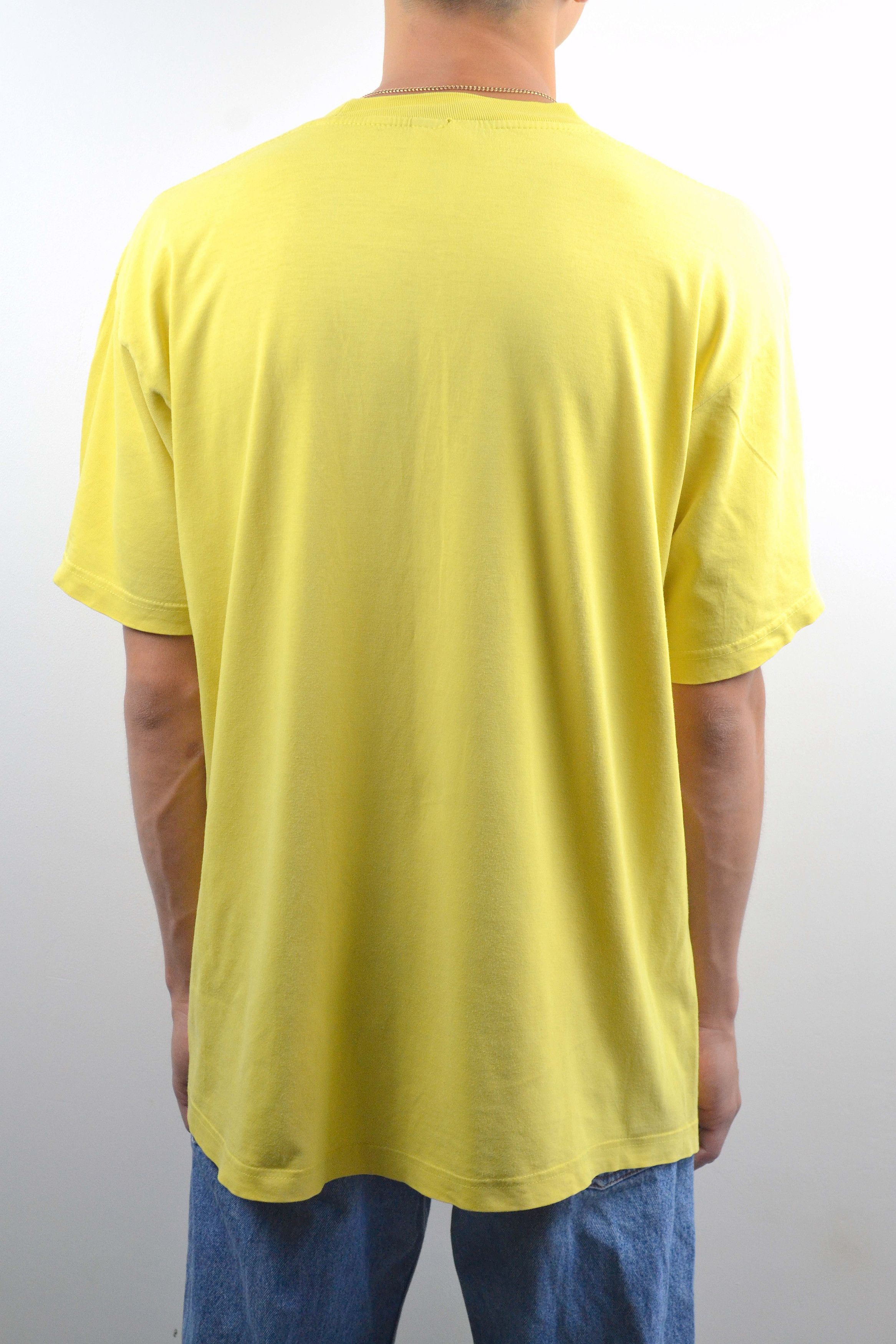 Nike 90s Vintage Nike Big Logo Mid Swoosh Yellow T-Shirt Size US L / EU 52-54 / 3 - 3 Thumbnail