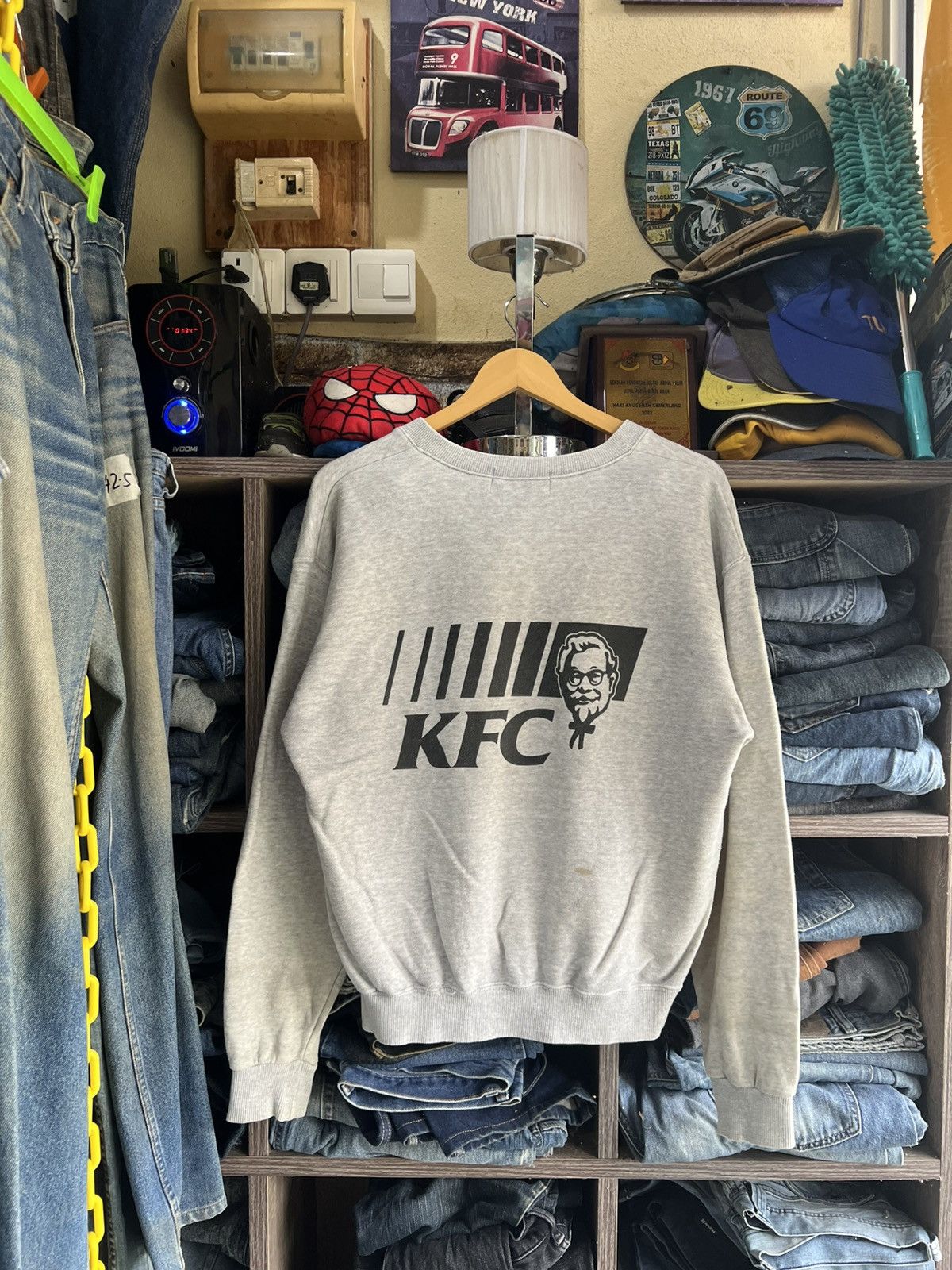 🔥Vintage V Neck KFC Sweatshirt