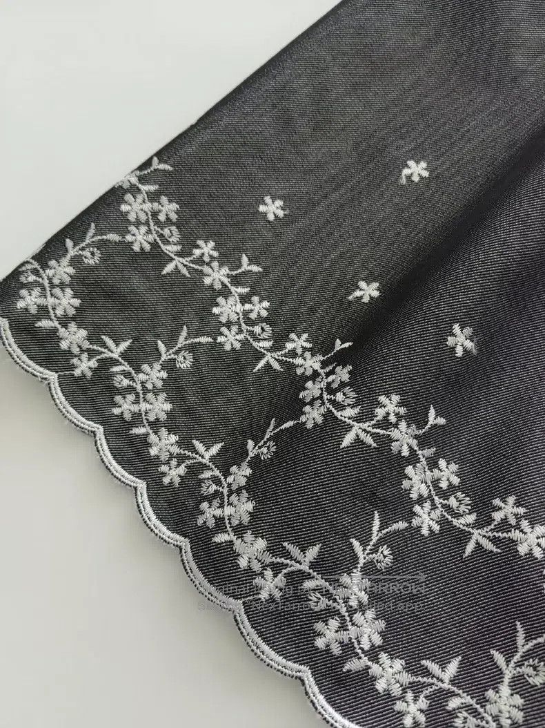 Comme des Garcons Comme Des Garcons size M Wool Blend Embroidered Lace Skirt Size 23" - 4 Thumbnail
