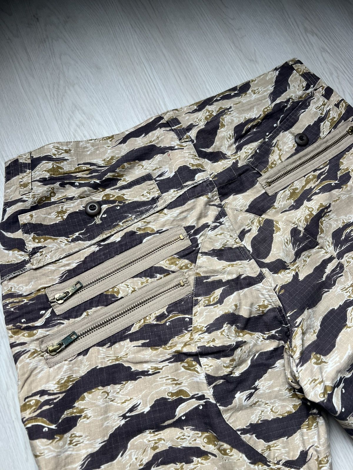 NADA SS05 Nada Rebirth To Tabura Rasa Tiger Stripe Communist Army Size US 34 / EU 50 - 6 Thumbnail