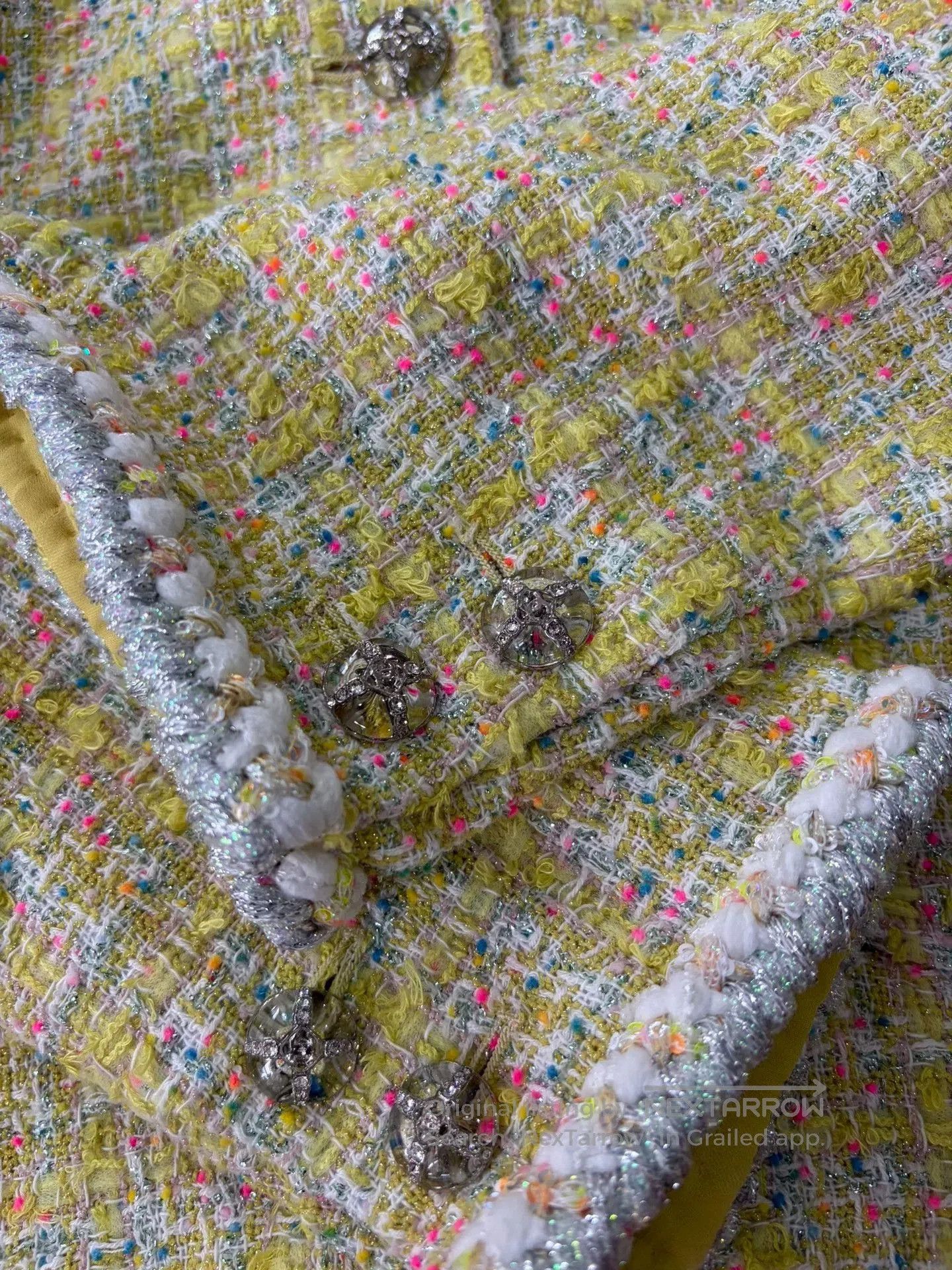 Chanel Chanel 24C Yellow Glass Button Knit Jacket 38. Size US M / EU 48-50 / 2 - 4 Thumbnail
