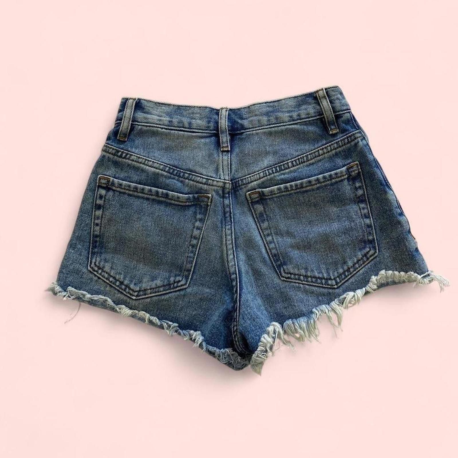 Pacsun Pacsun- High rise distressed denim shorts Size 42" / US 20 - 1 Thumbnail