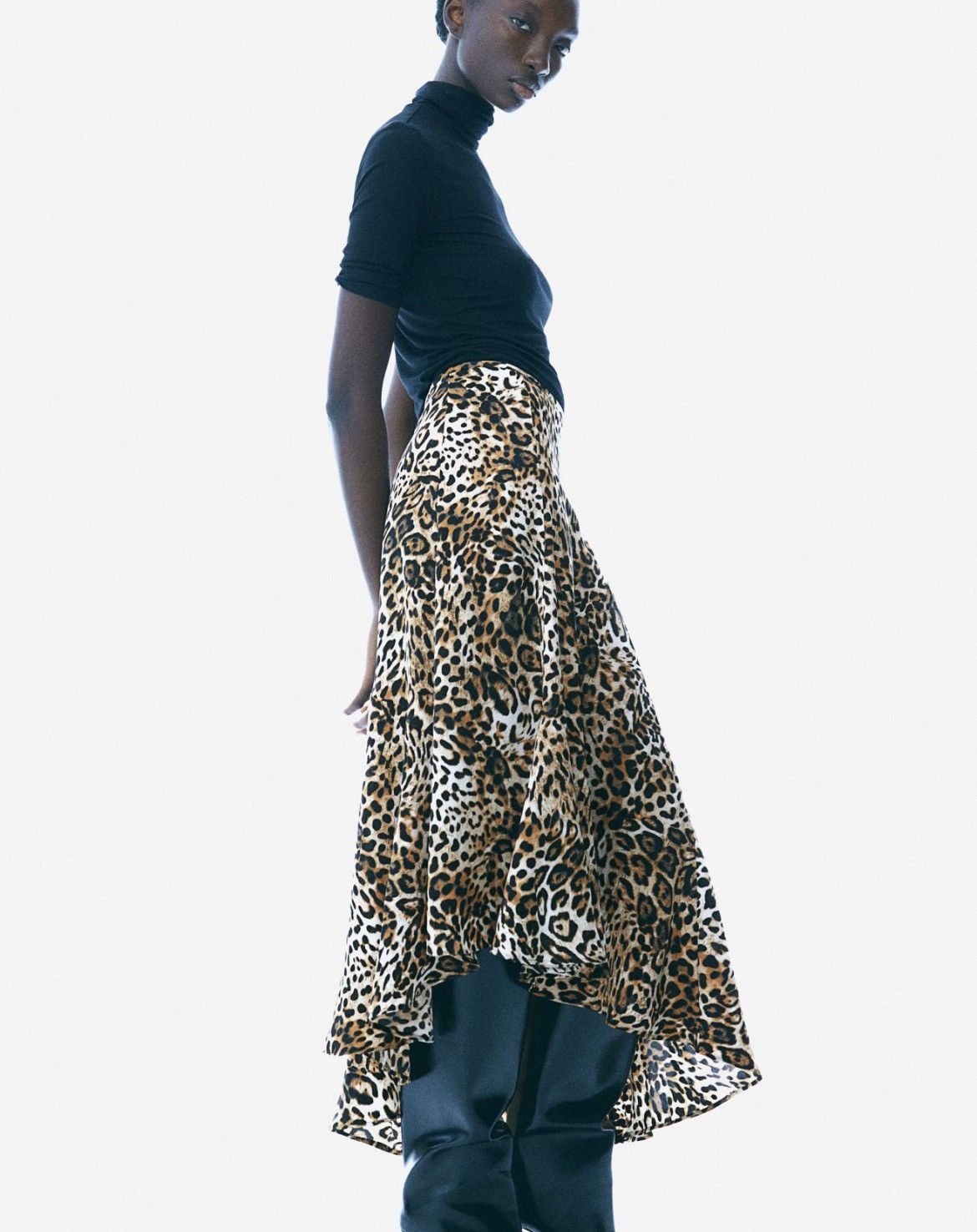 H&M H&M leopard print skirt asymmetrical Size 28" / US 6 / IT 42 - 3 Thumbnail