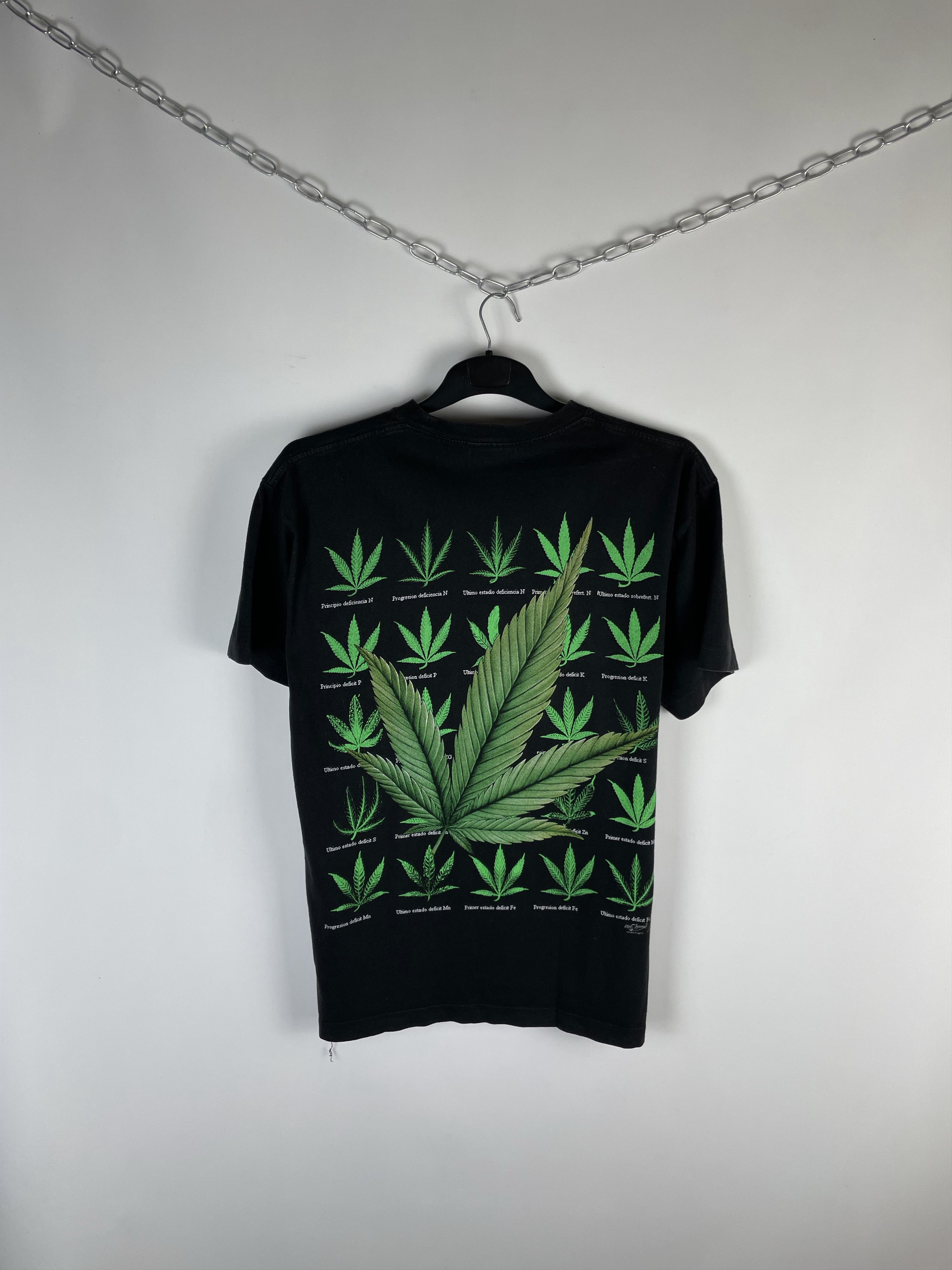 Vintage VINTAGE MARIJUANA TEE DISTRESSED Size US L / EU 52-54 / 3 - 8 Thumbnail