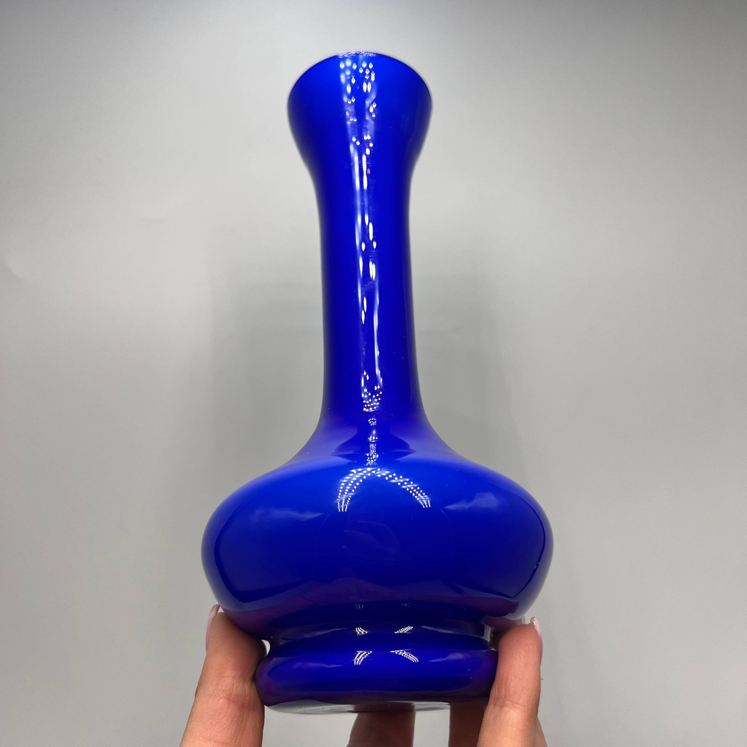 Vintage Vintage Cobalt Blue Glass Vase 21 cm – Ukrainian Art Glass Size ONE SIZE - 1 Thumbnail