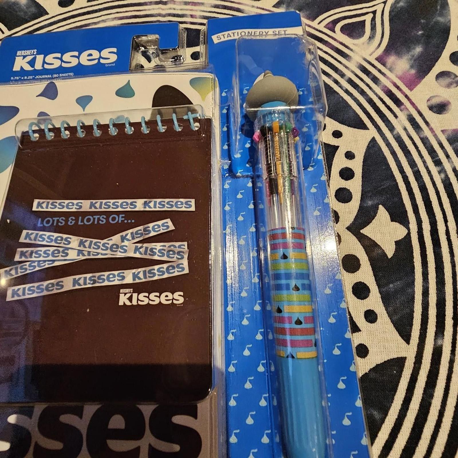 Designer Hershey Kisses Stationary Set Size ONE SIZE - 2 Thumbnail