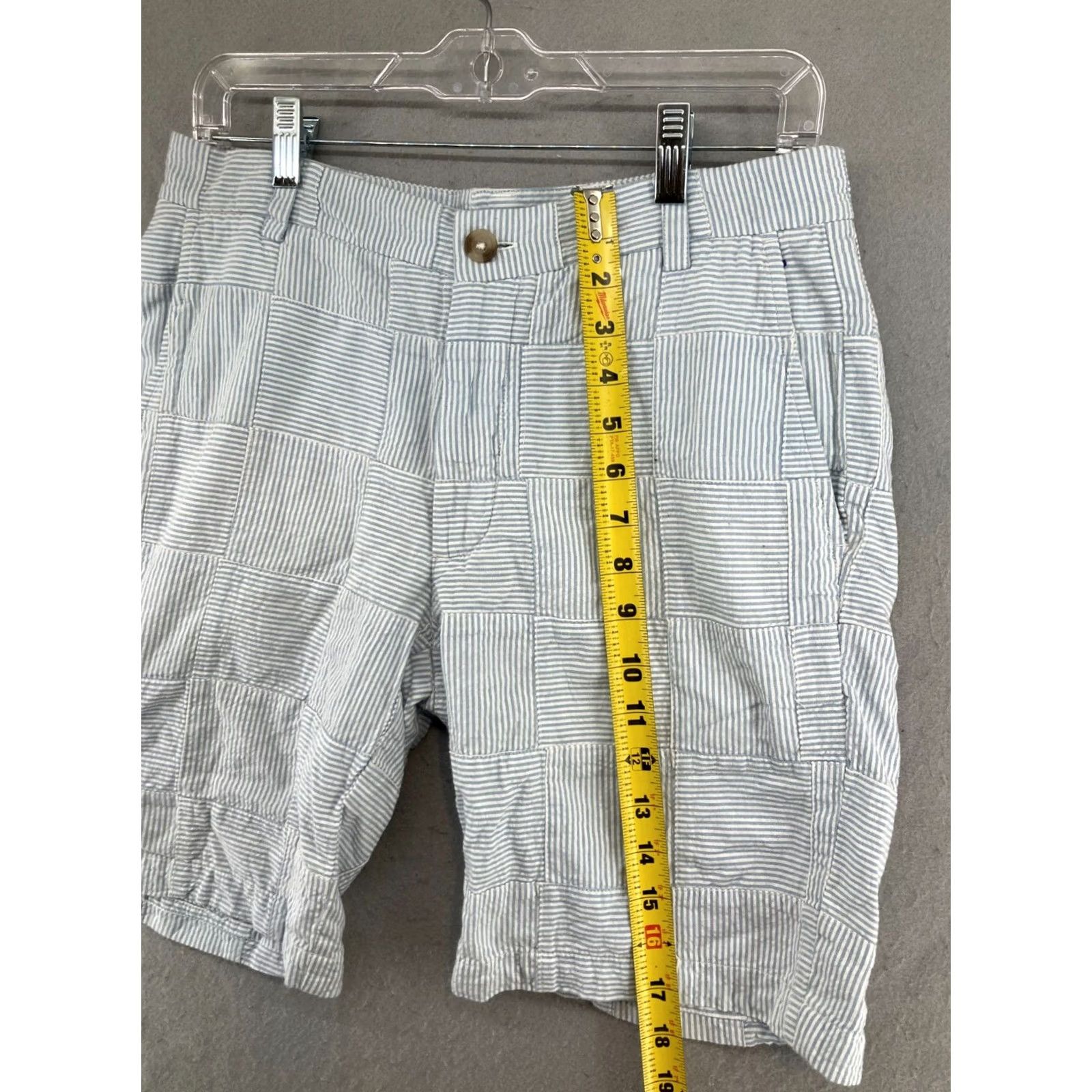 Vineyard Vines VINTAGE Vineyard Vines Mens Shorts 30 Blue patchwork Beach Preppy Size US 30 / EU 46 - 3 Thumbnail