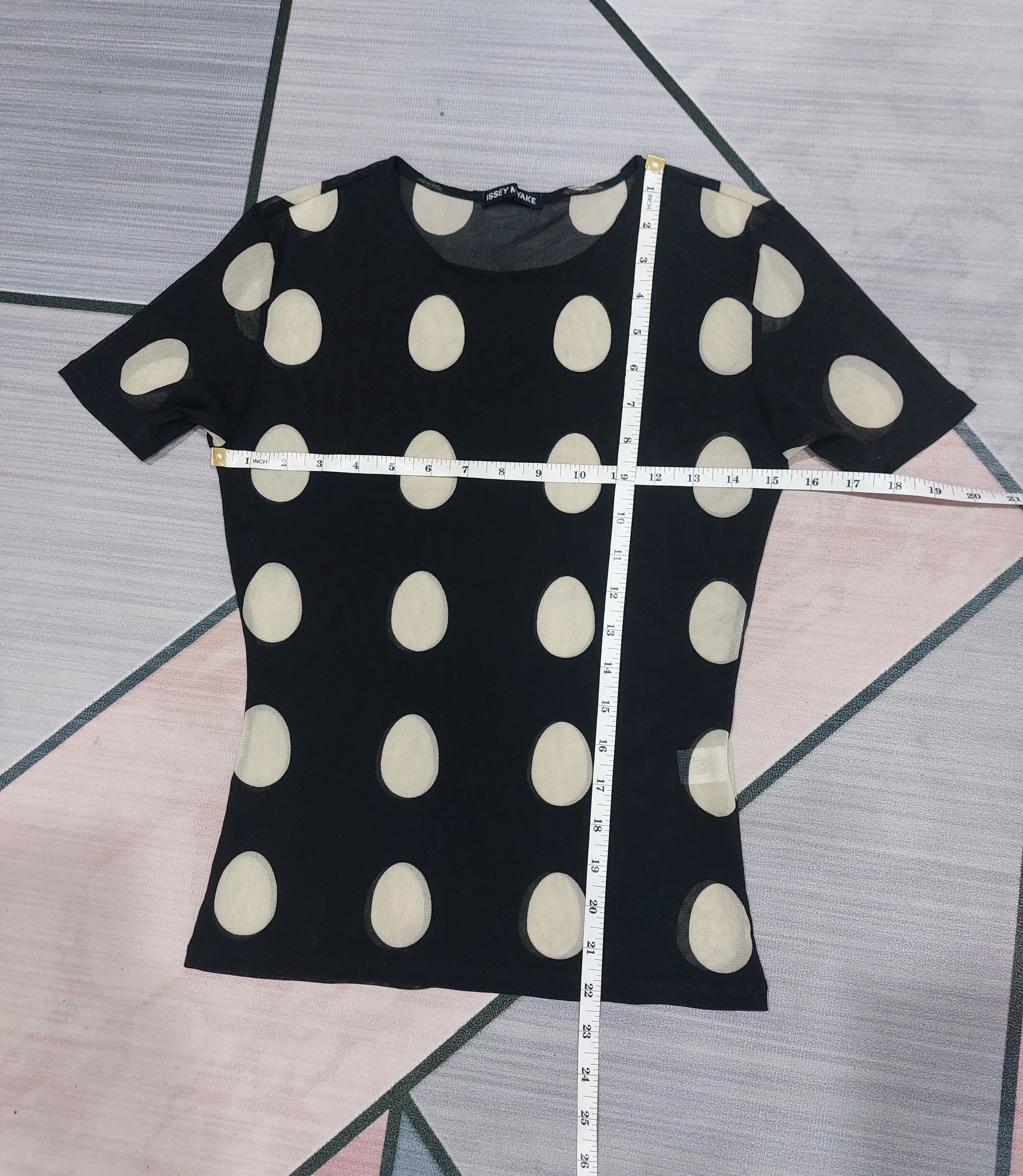 Issey Miyake ISSEY MIYAKE DOT PRINTED TEE Size S / US 4 / IT 40 - 11 Thumbnail