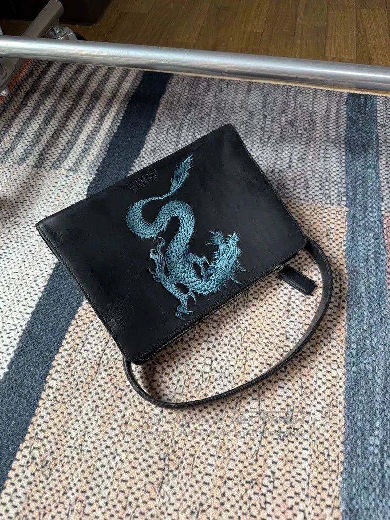 Jean Paul Gaultier Jean Paul Gaultier Blue Dragon Underarm Bag. Size ONE SIZE - 3 Thumbnail