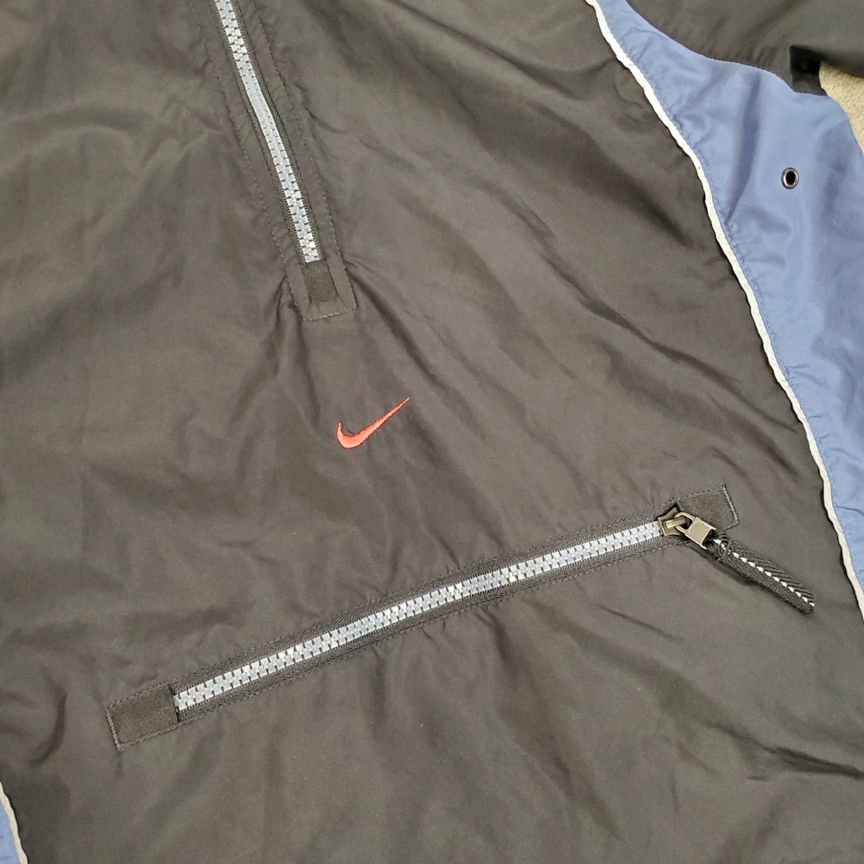 Nike VINTAGE Nike Jacket Womens S Black Blue Windbreaker Pullover Coat 1/2 Zip Logo Pockets Outdoor Windbreaker Jacket Womens S Black Blue Nike Jacket Size S / US 4 / IT 40 - 2 Thumbnail