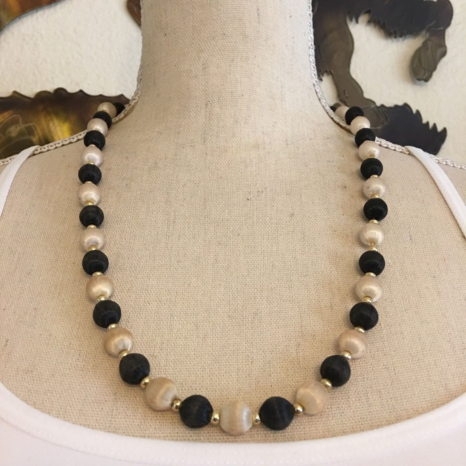 Vintage Vintage 70s silk wrapped bead necklace Size ONE SIZE - 1 Thumbnail