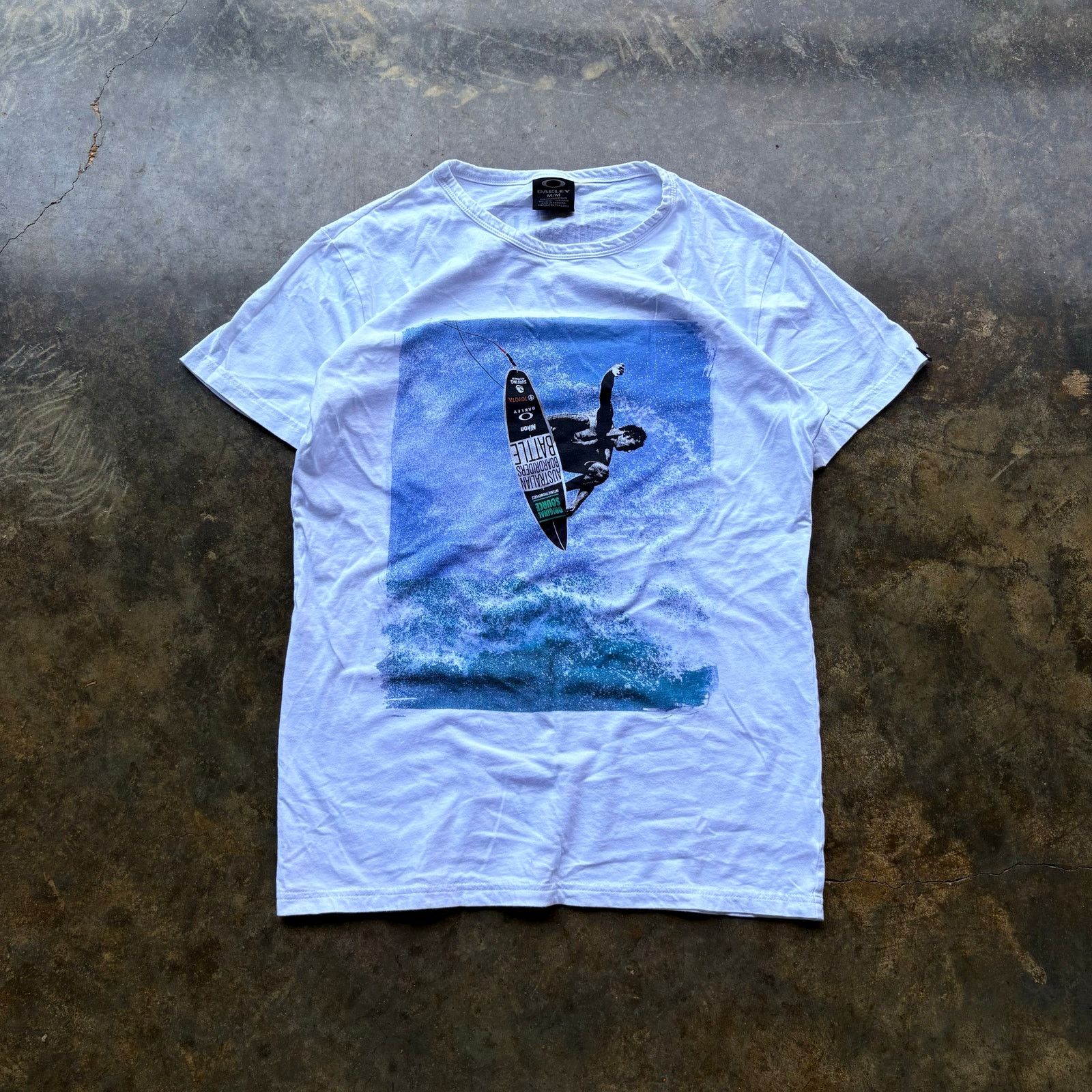 Crazy Vintage Oakley Surfer Graphic T-shirt