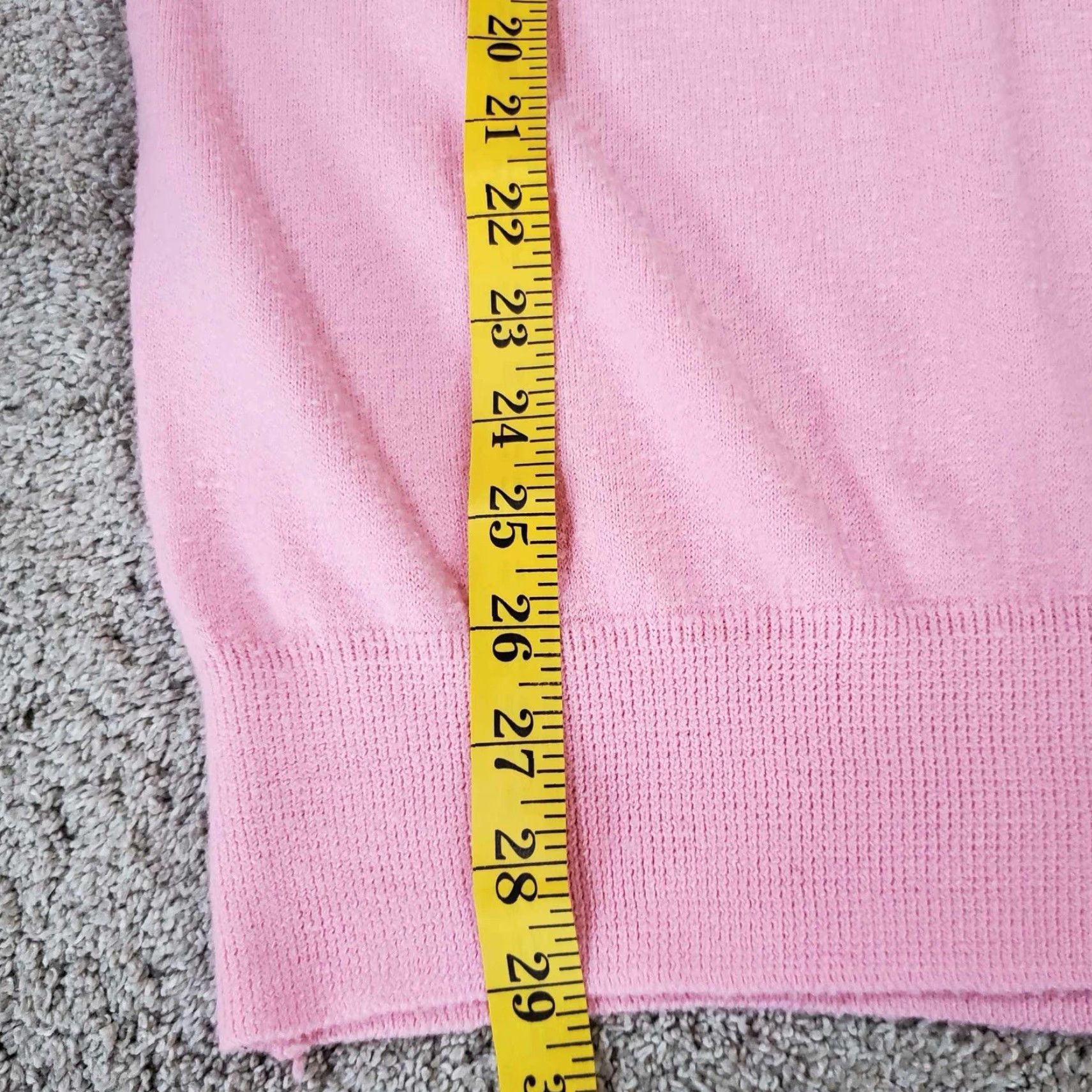 Vintage VINTAGE Doral Country Club Golf Sweater Unisex Adults L Pink Logo Knit Pullover V-Neck 80s 90s Classic Dad Golf Size US L / EU 52-54 / 3 - 7 Thumbnail