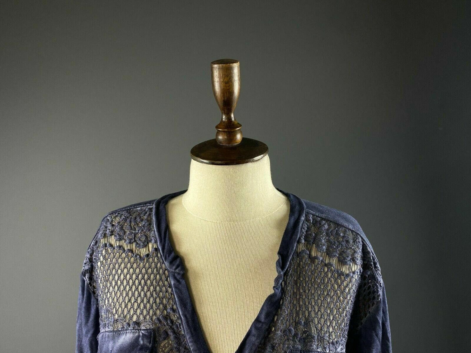 Designer Project AJ 117 Blue Floral Mesh Blouse Sweater Size XL Size XL / US 12-14 / IT 48-50 - 2 Thumbnail