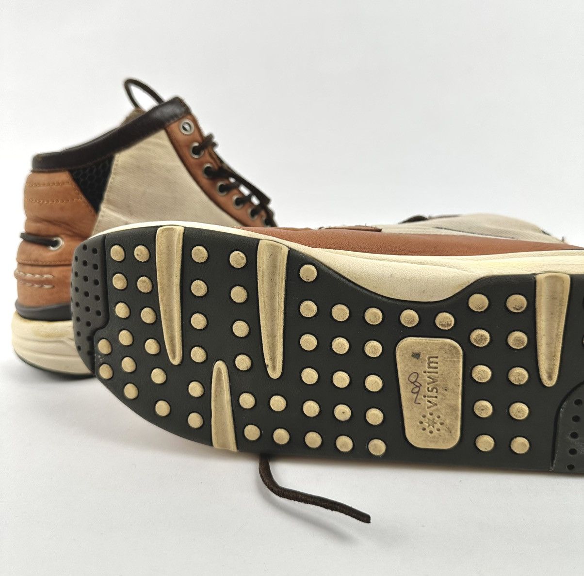 Visvim Visvim - High-top Leather Sneaker Size US 8 / EU 41 - 13 Thumbnail