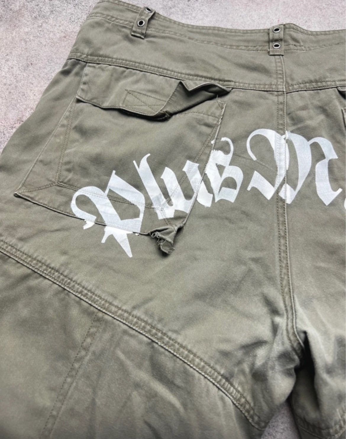 Hysteric Glamour Plus Minus punk cargo shorts with back print Size US 34 / EU 50 - 7 Thumbnail