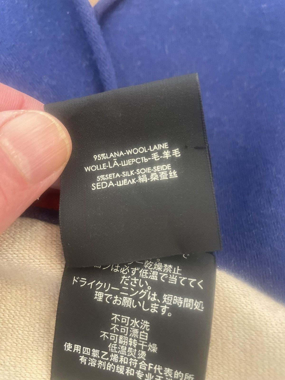 6’ Gucci scarf